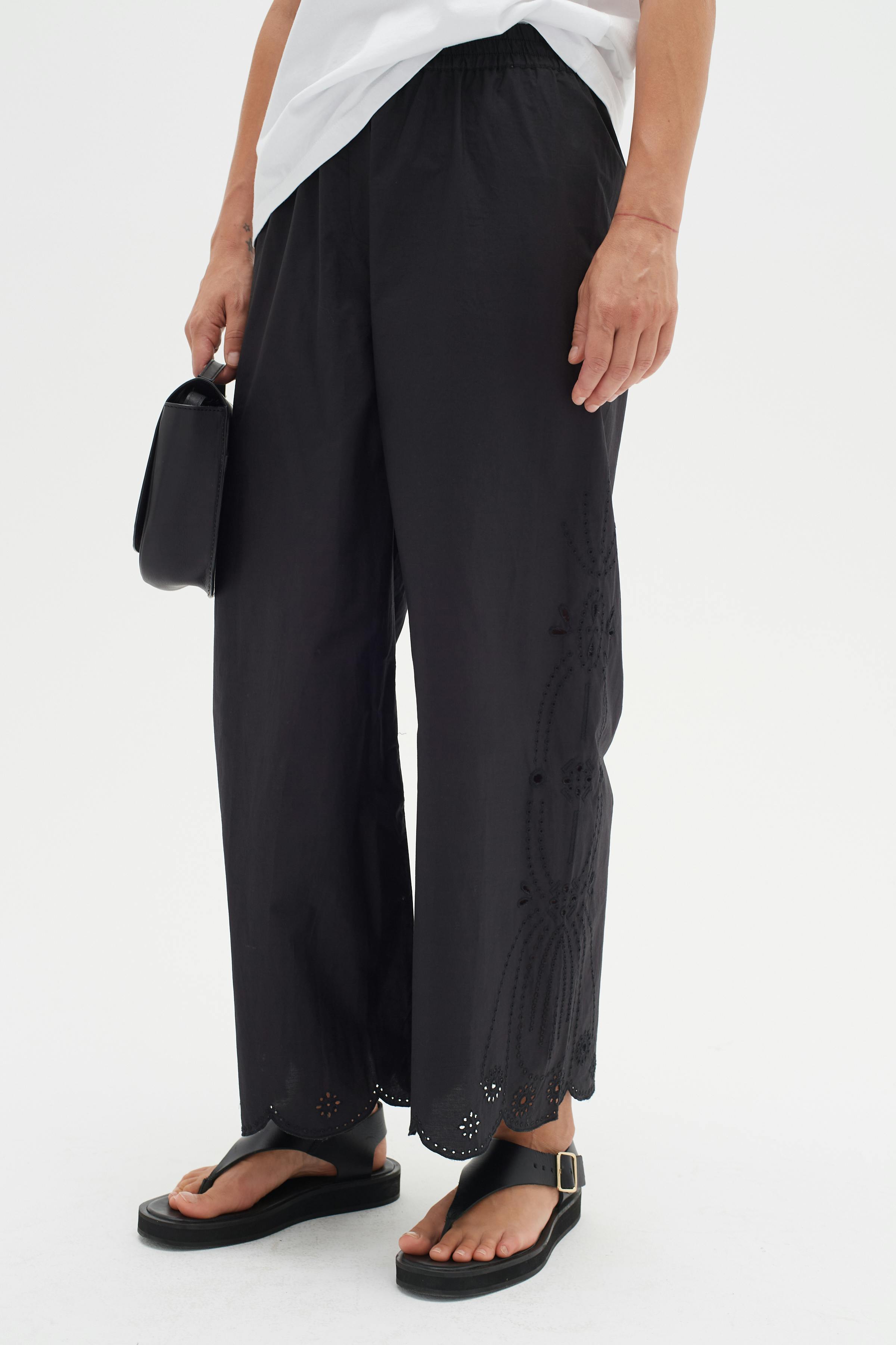 ThinaIW Trousers LOOKBOOK FRONT 30108296-194008