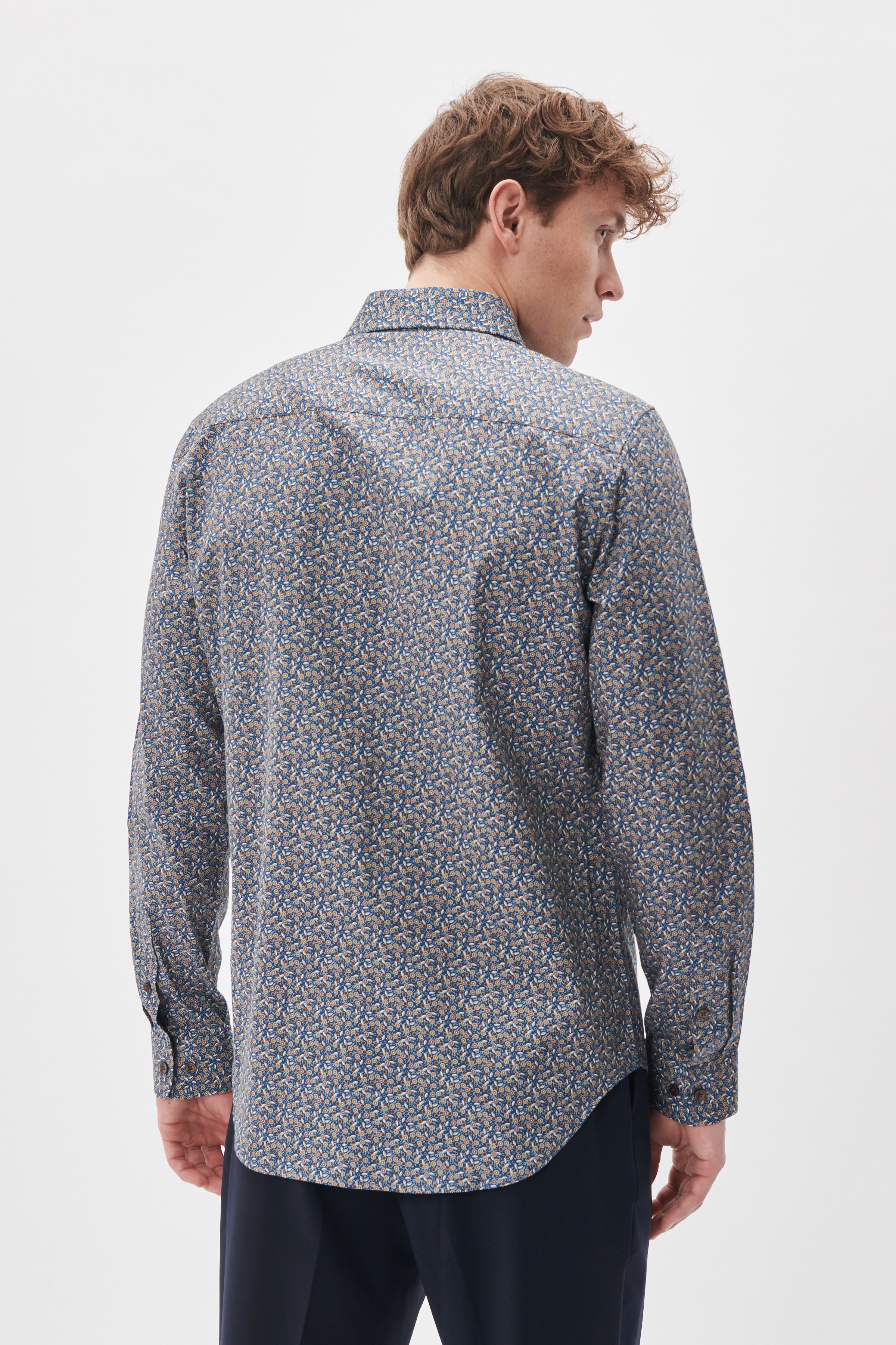 MAtrostol Shirt LOOKBOOK BACK 30207540-191242