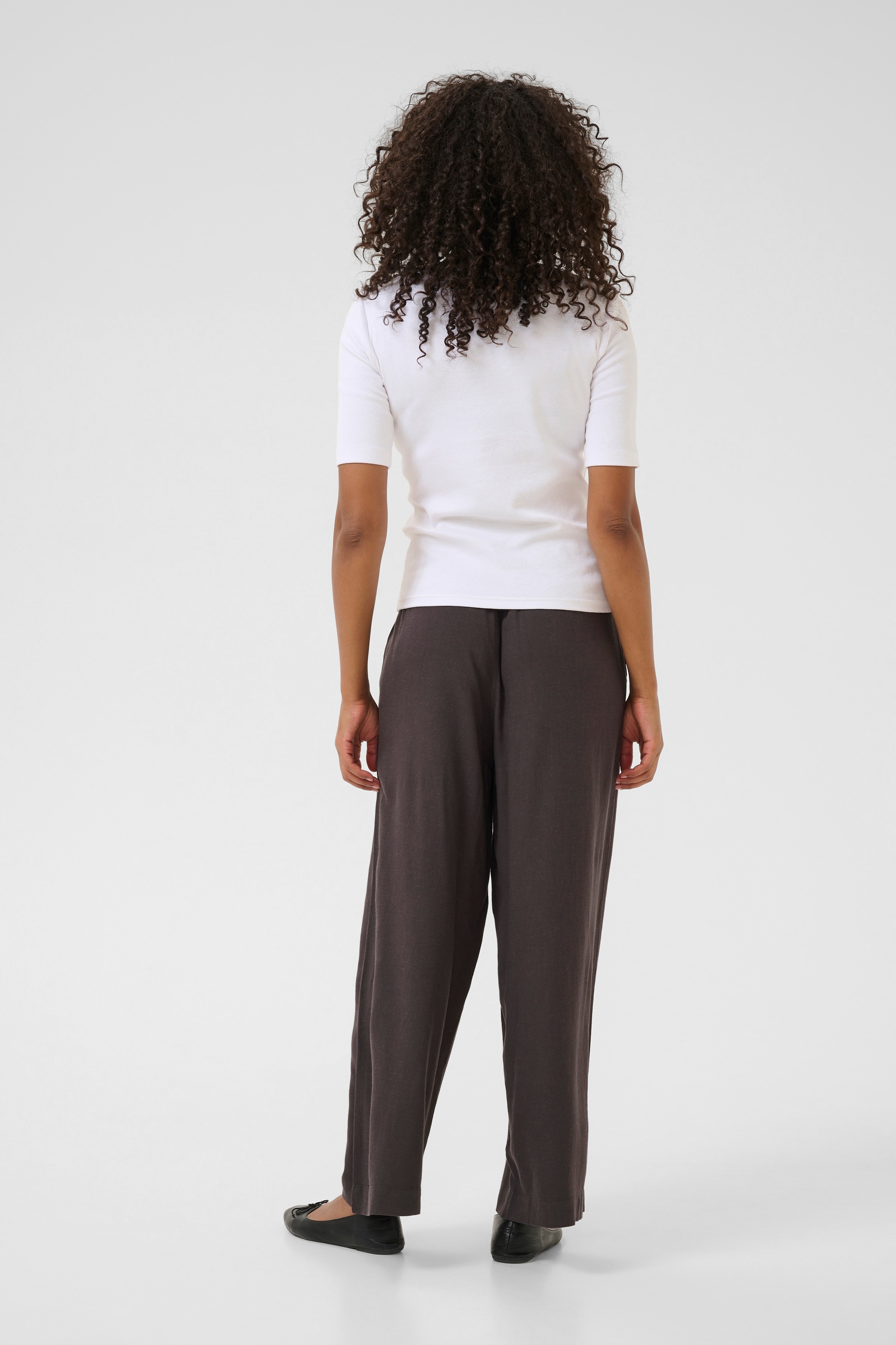 KAmilia Lin Bukser LOOKBOOK BACK 10509666-190205