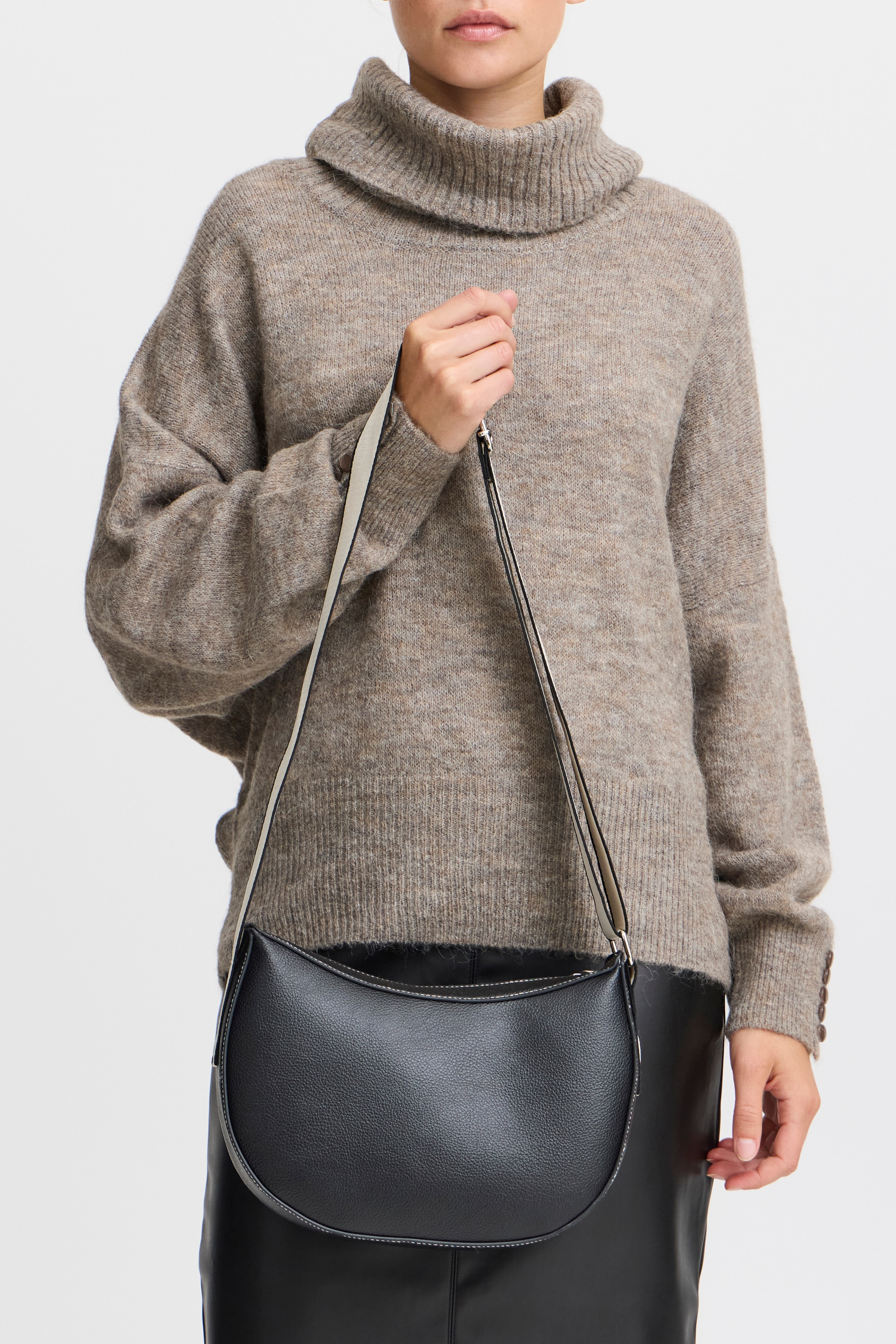 IABODIL Pose LOOKBOOK DETAIL 20122022-194008