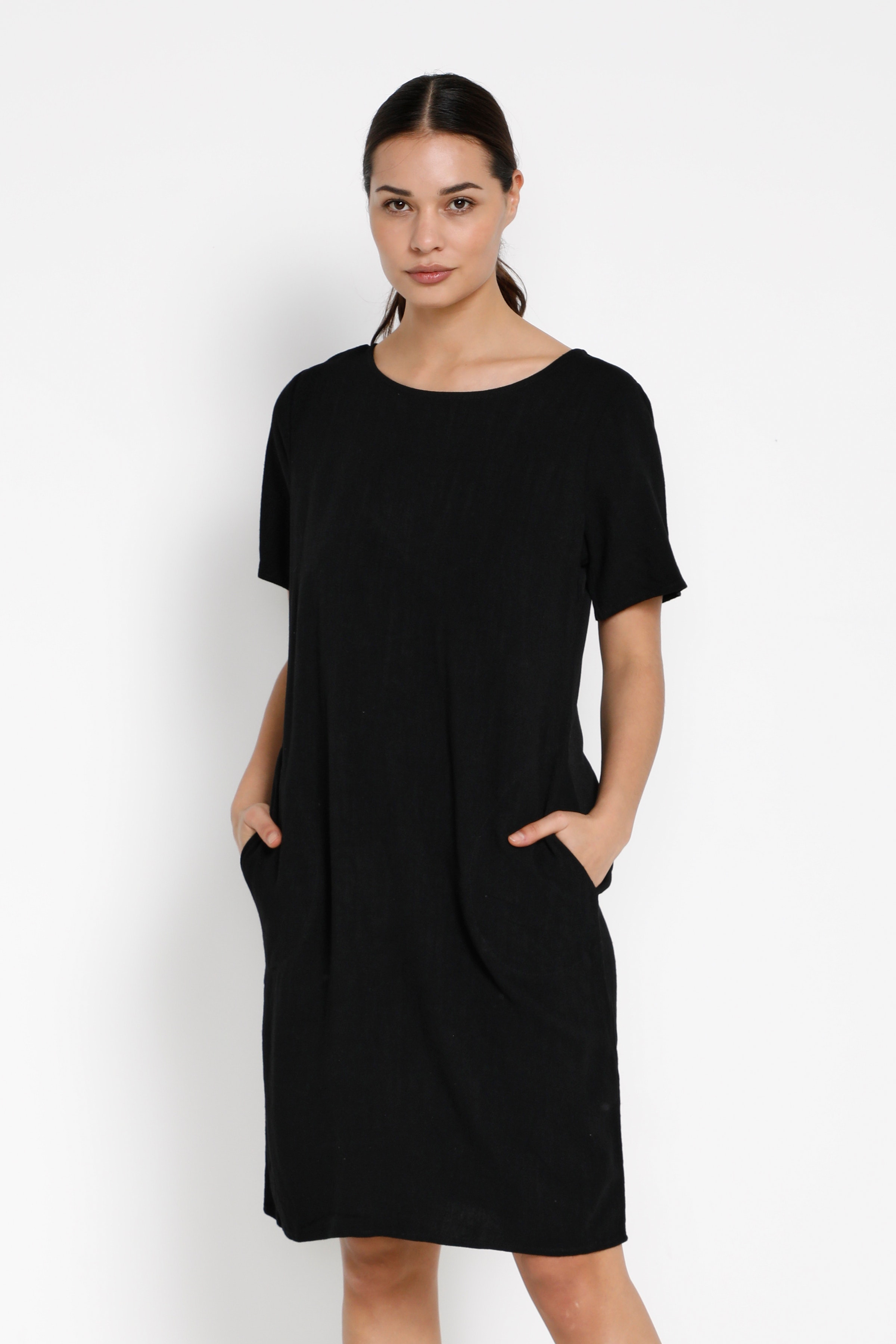 KAliny Lin Kjole LOOKBOOK FRONT 10505731-100121