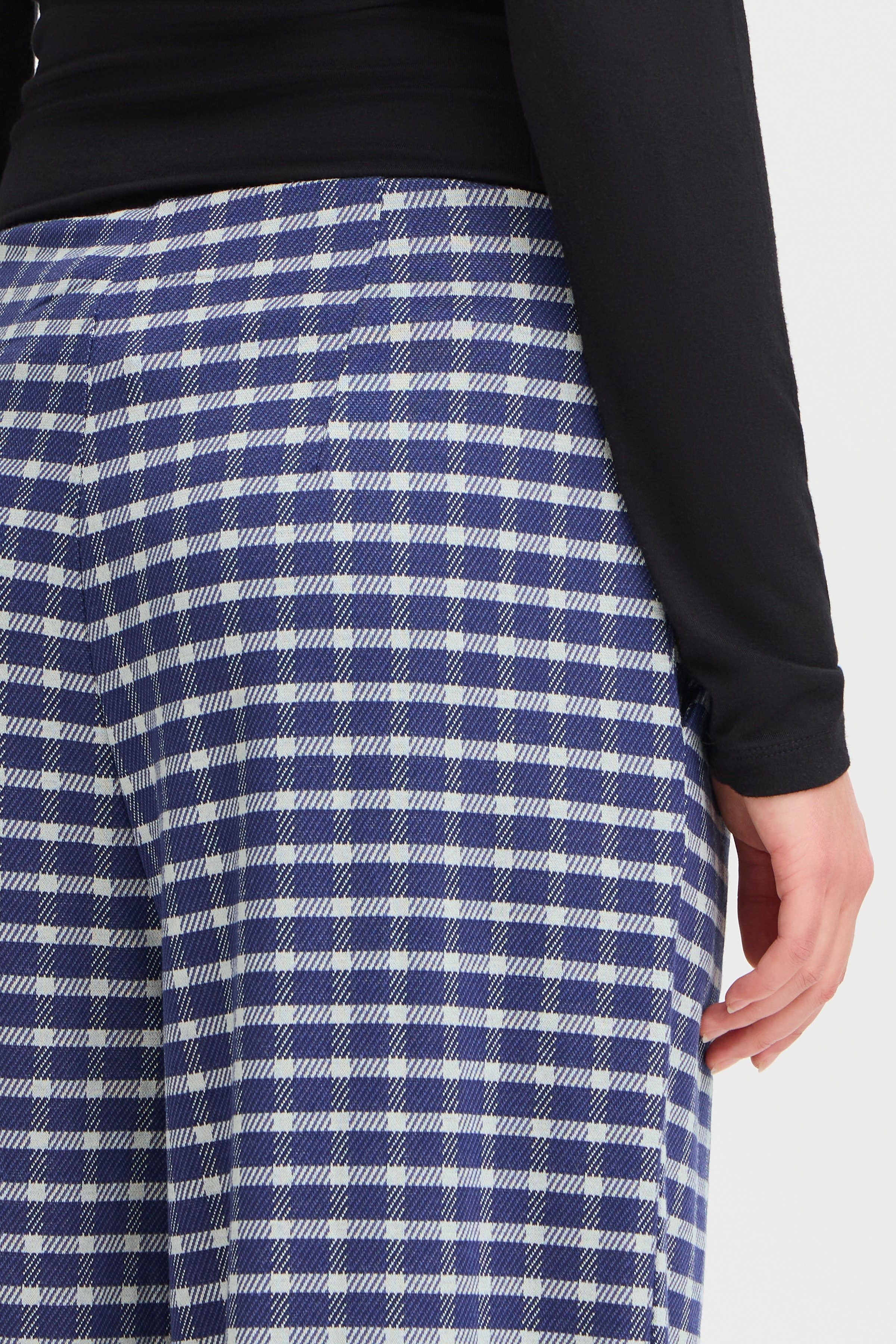 IHKATE CHECLÉ Pants Casual LOOKBOOK DETAIL 20122527-204151