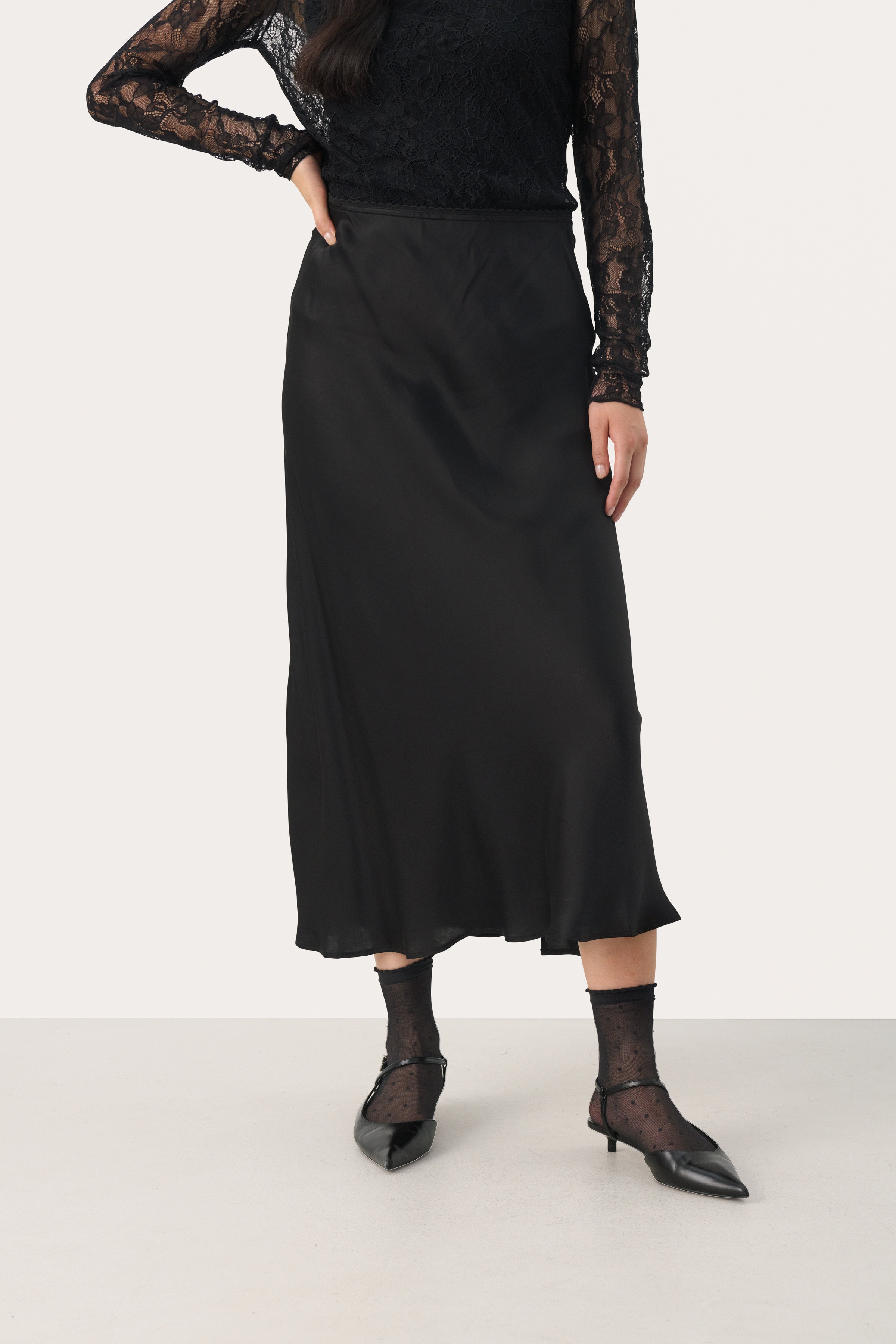 LaurinaPW Skirt LOOKBOOK FRONT 30308872-194008