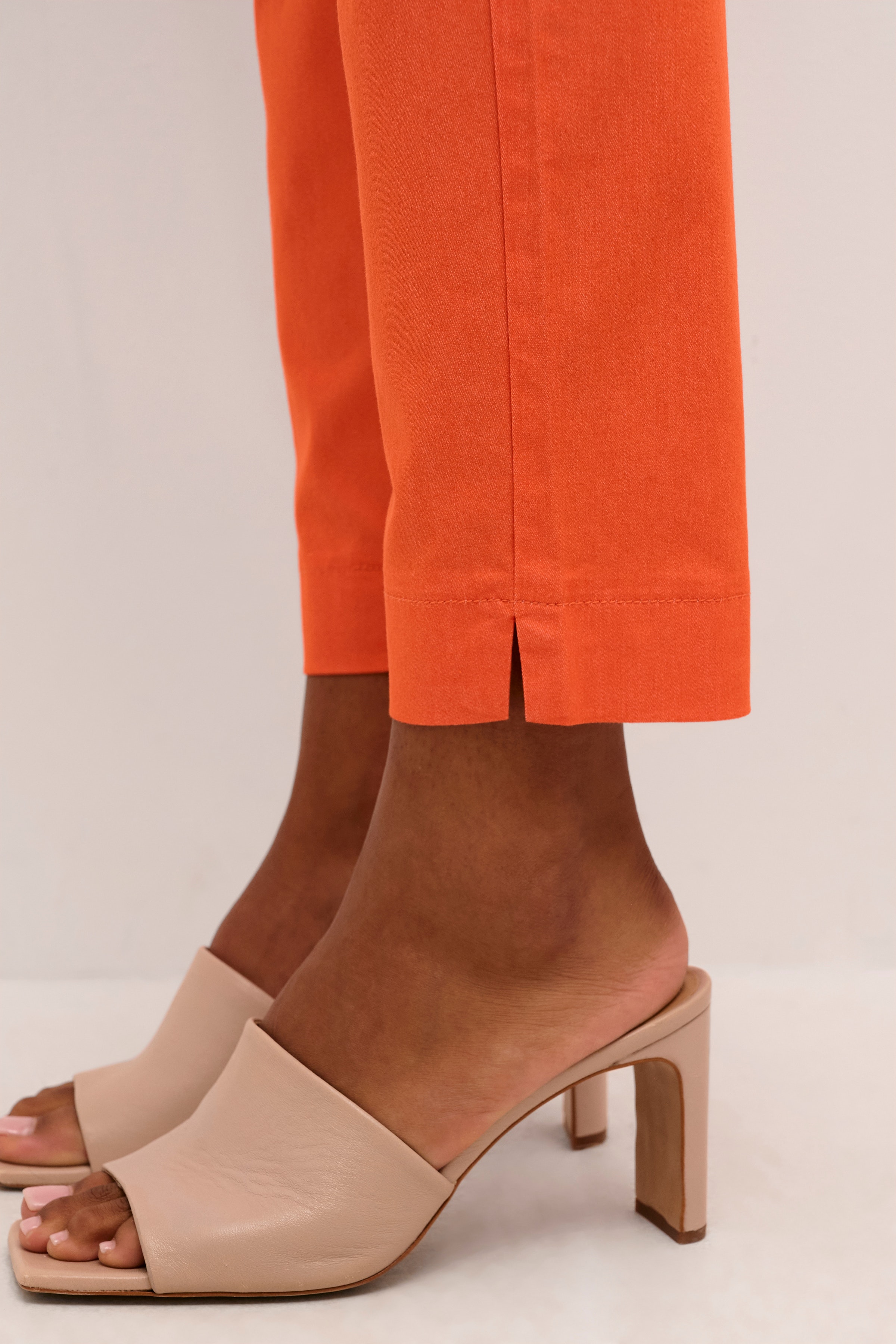KAlea Bukser LOOKBOOK DETAIL 10505191-161362