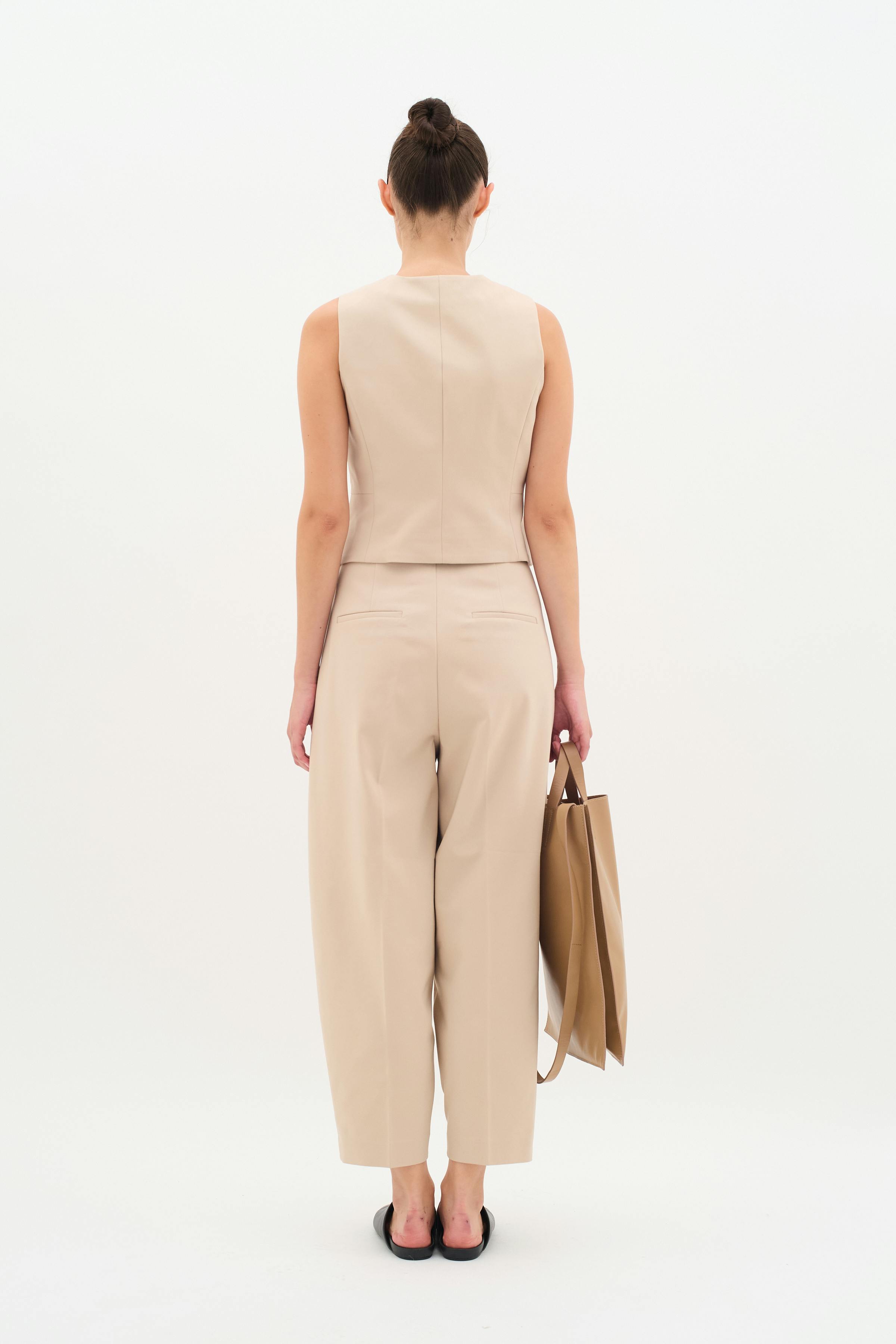 ZellaIW Barrel Trousers LOOKBOOK FRONT 30107207-151308