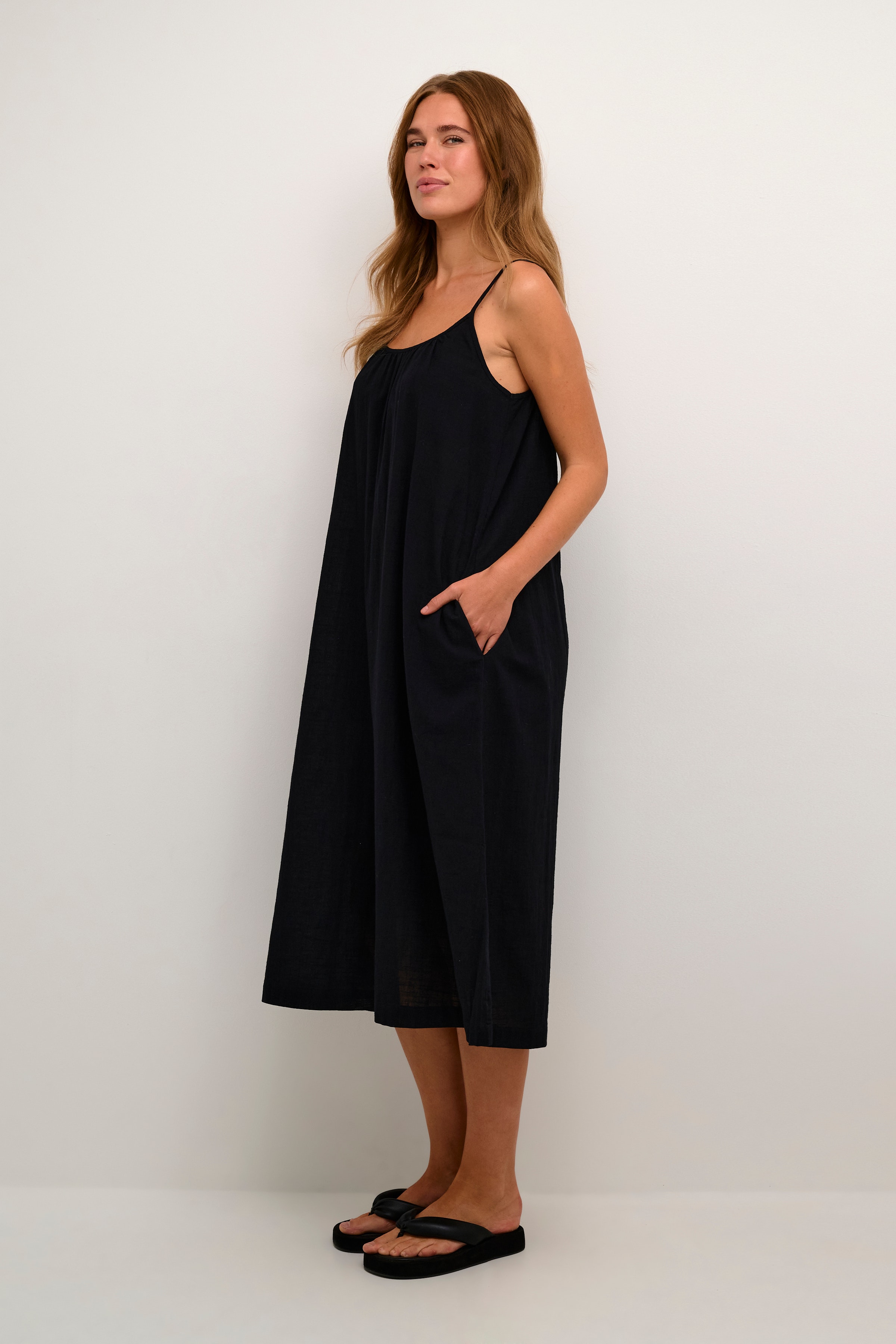 KApauline Kjole LOOKBOOK FRONT 10508562-100121