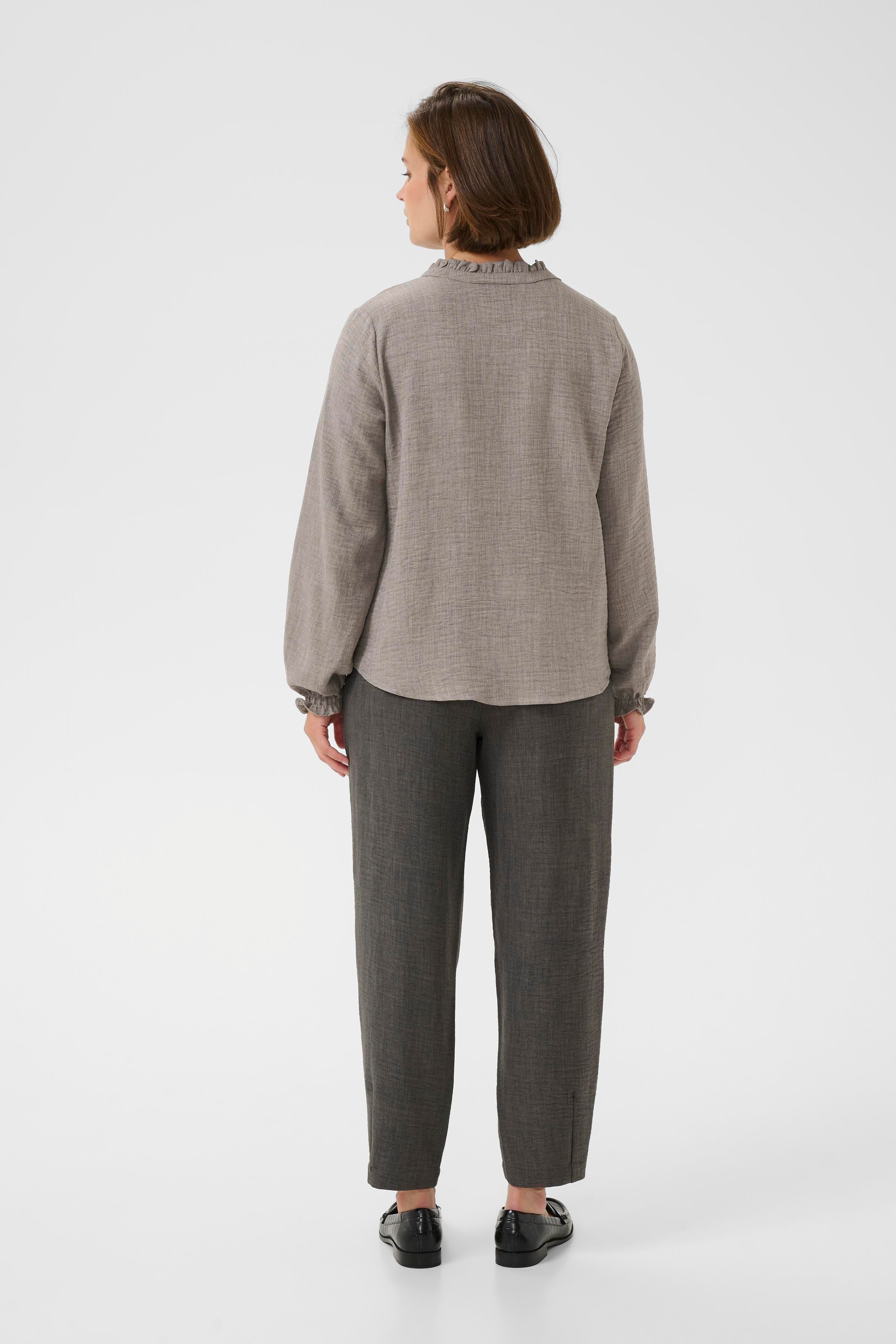 BPoda Blouse LOOKBOOK BACK 40200075-1813041