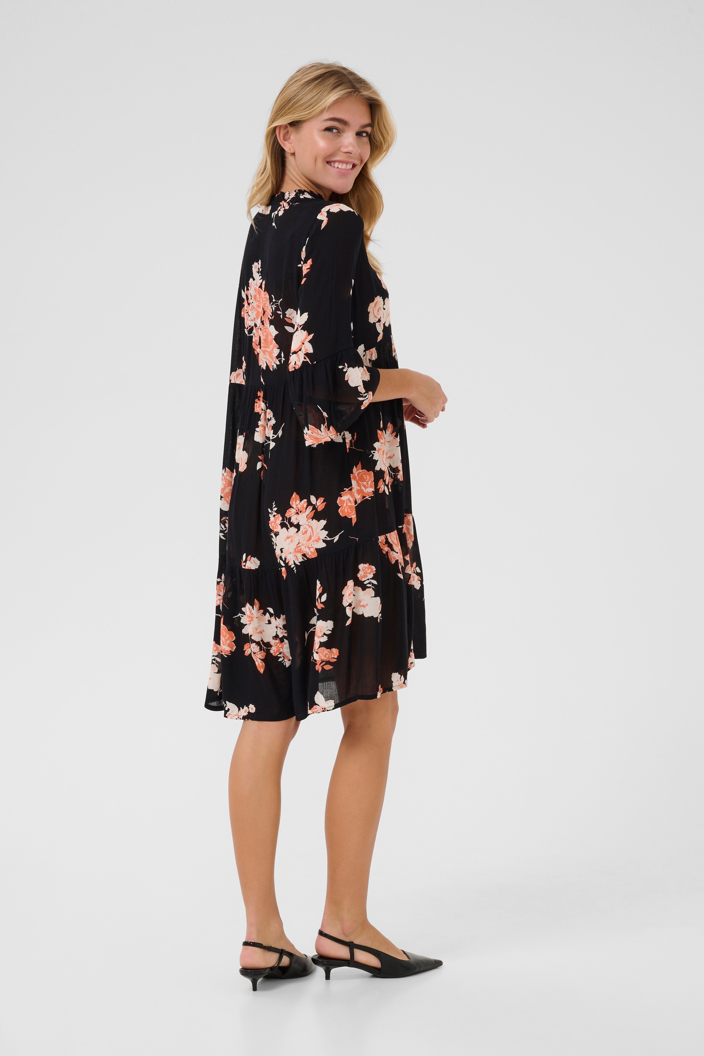 KAedita Kjole LOOKBOOK BACK 10506330-107768