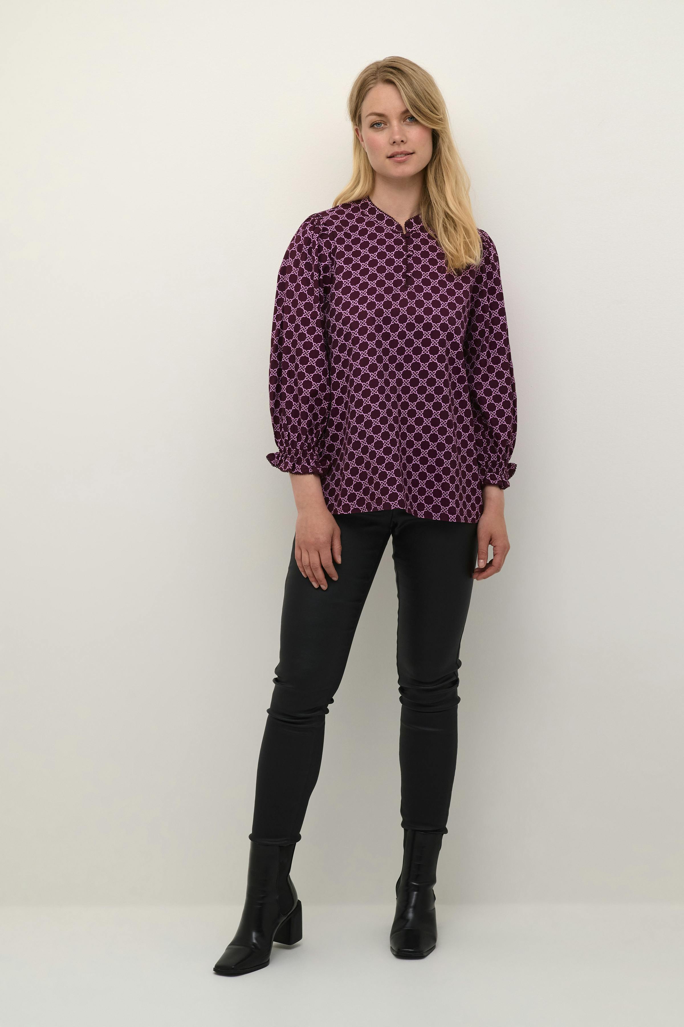 CUchaina Blouse LOOKBOOK FRONT 50109859-192118