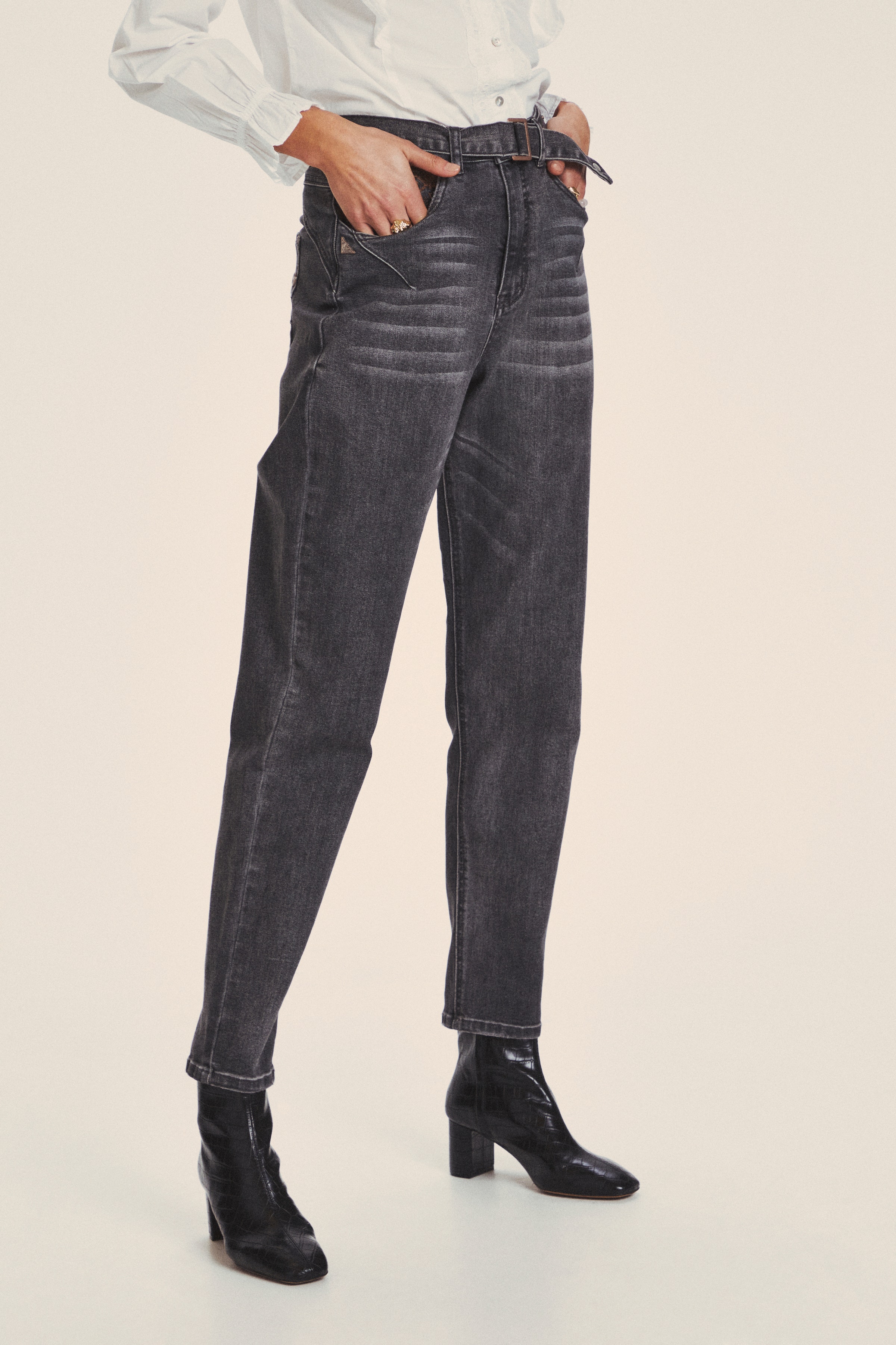Jeans LOOKBOOK FRONT 10608317-101490