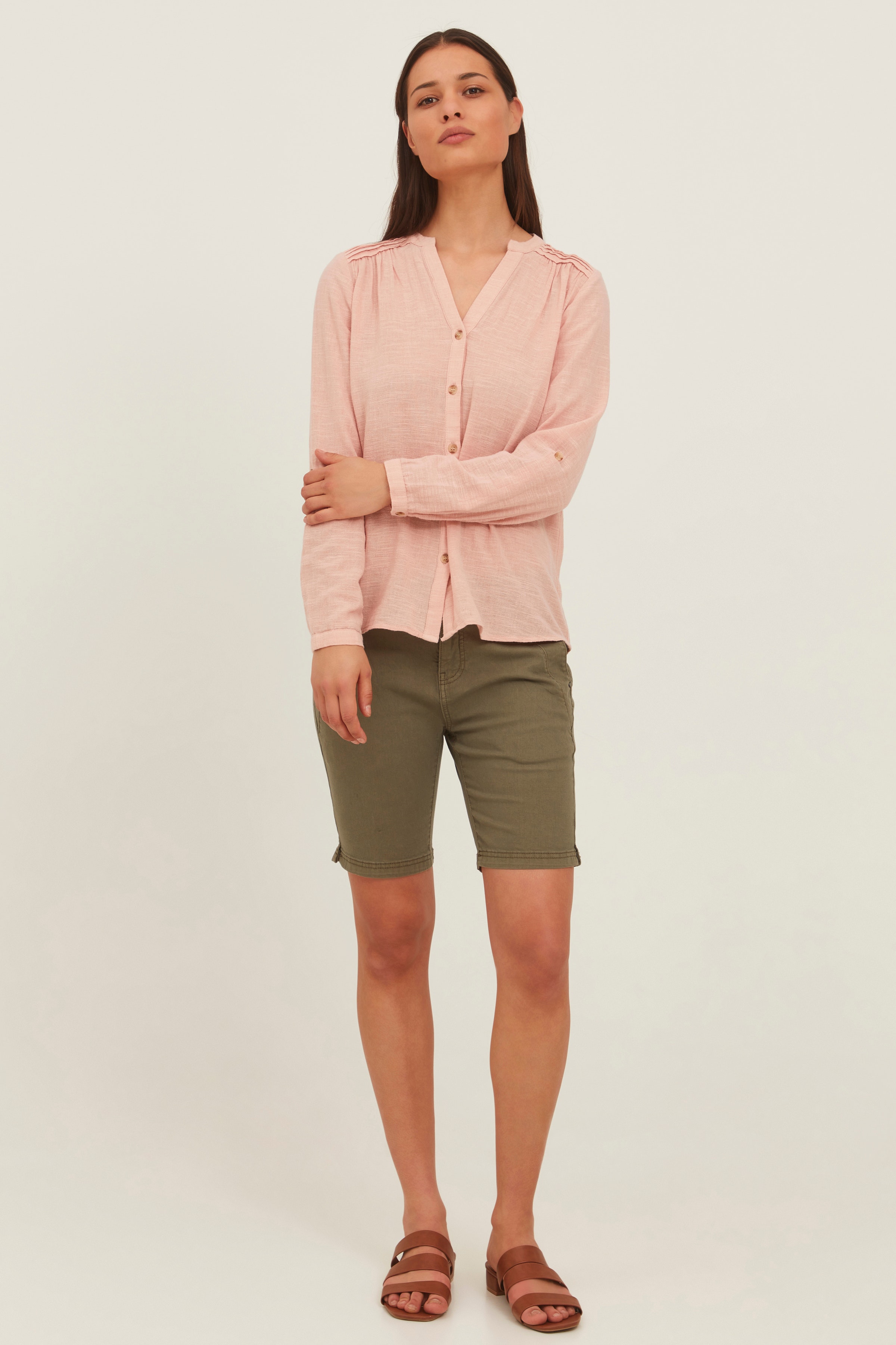 Shorts LOOKBOOK FRONT 20609241-180515