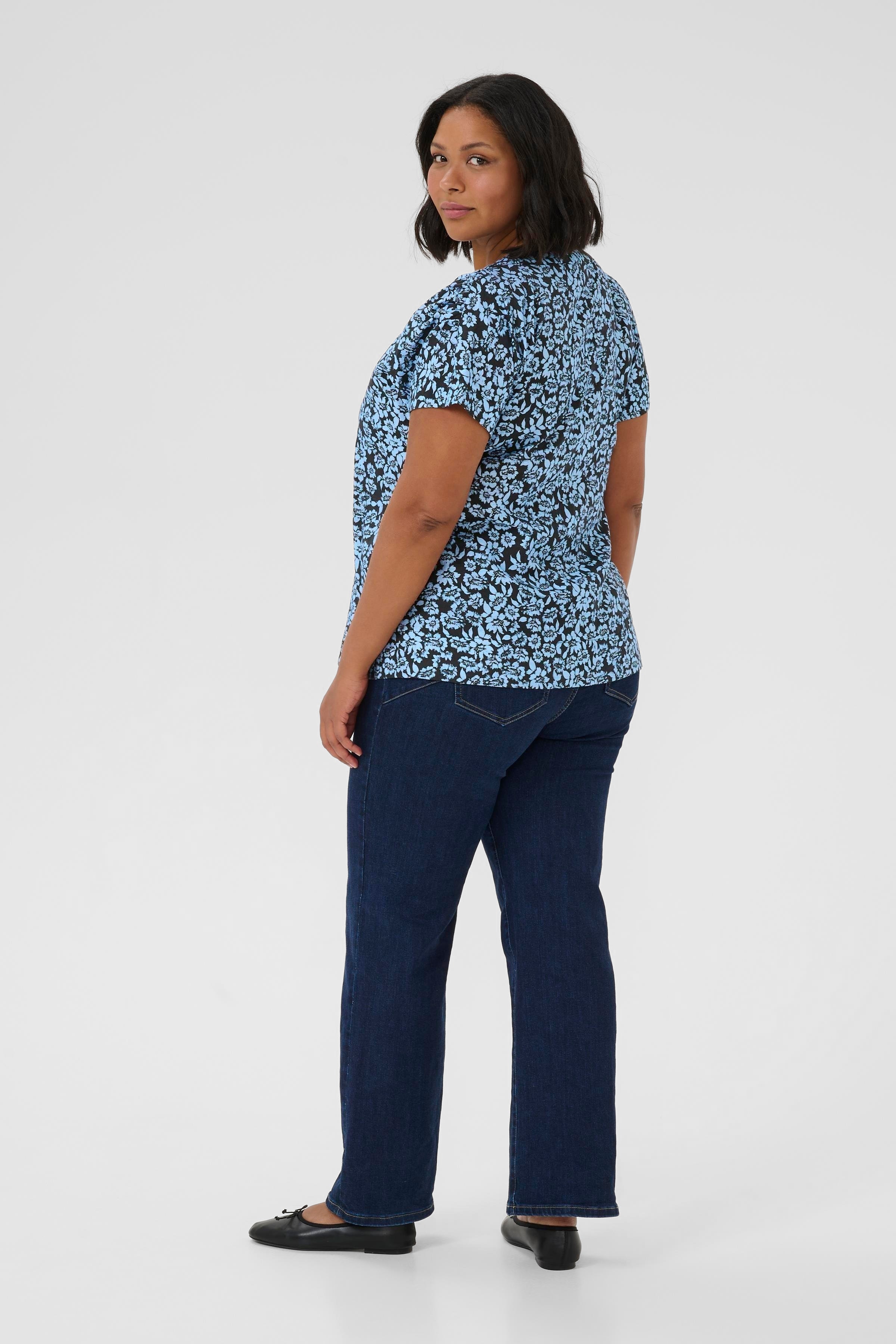 KCamina Blouse LOOKBOOK BACK 10583445-107720