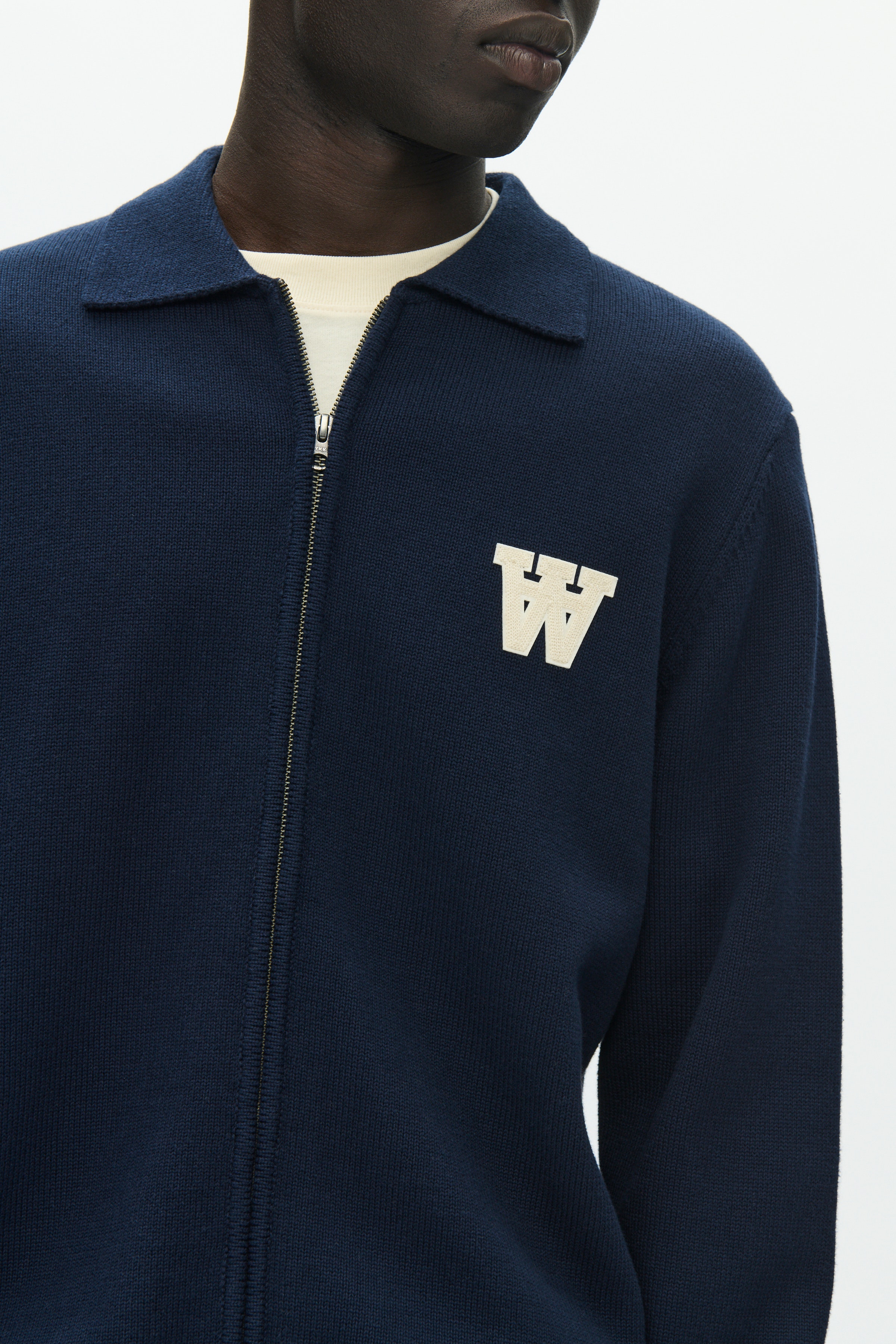 WWTay Vest LOOKBOOK DETAIL 30251953-194011