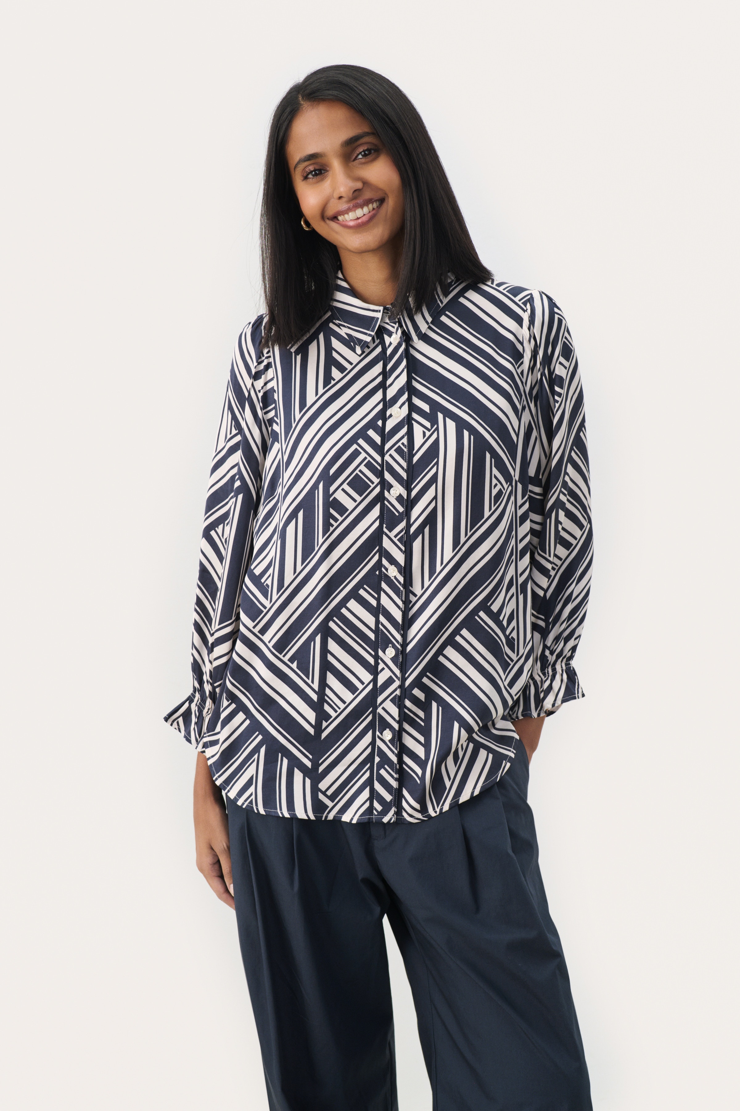 NevinePW Overhemd LOOKBOOK FRONT 30309399-303572