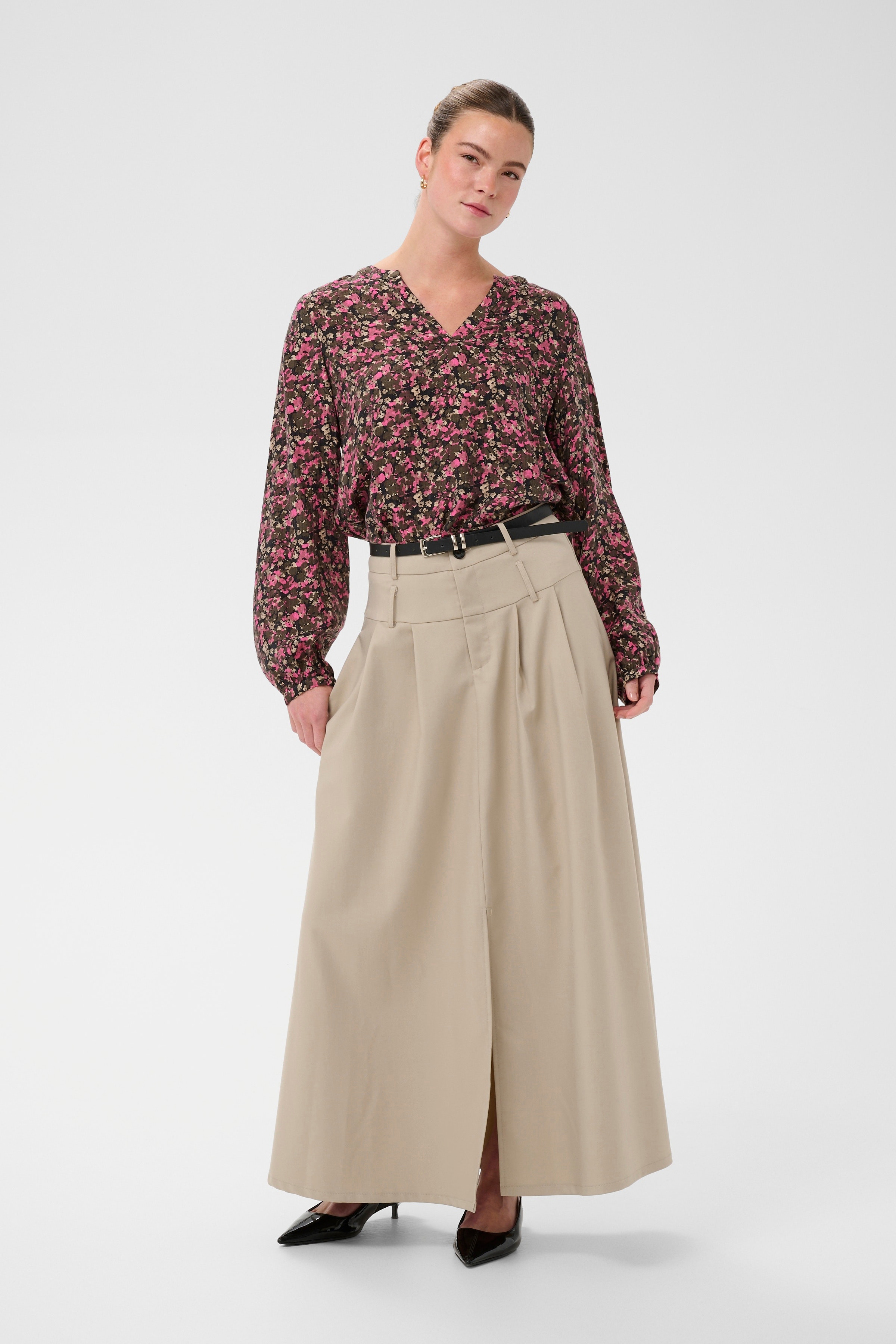 KAbella Bluse LOOKBOOK FRONT 10511035-108749