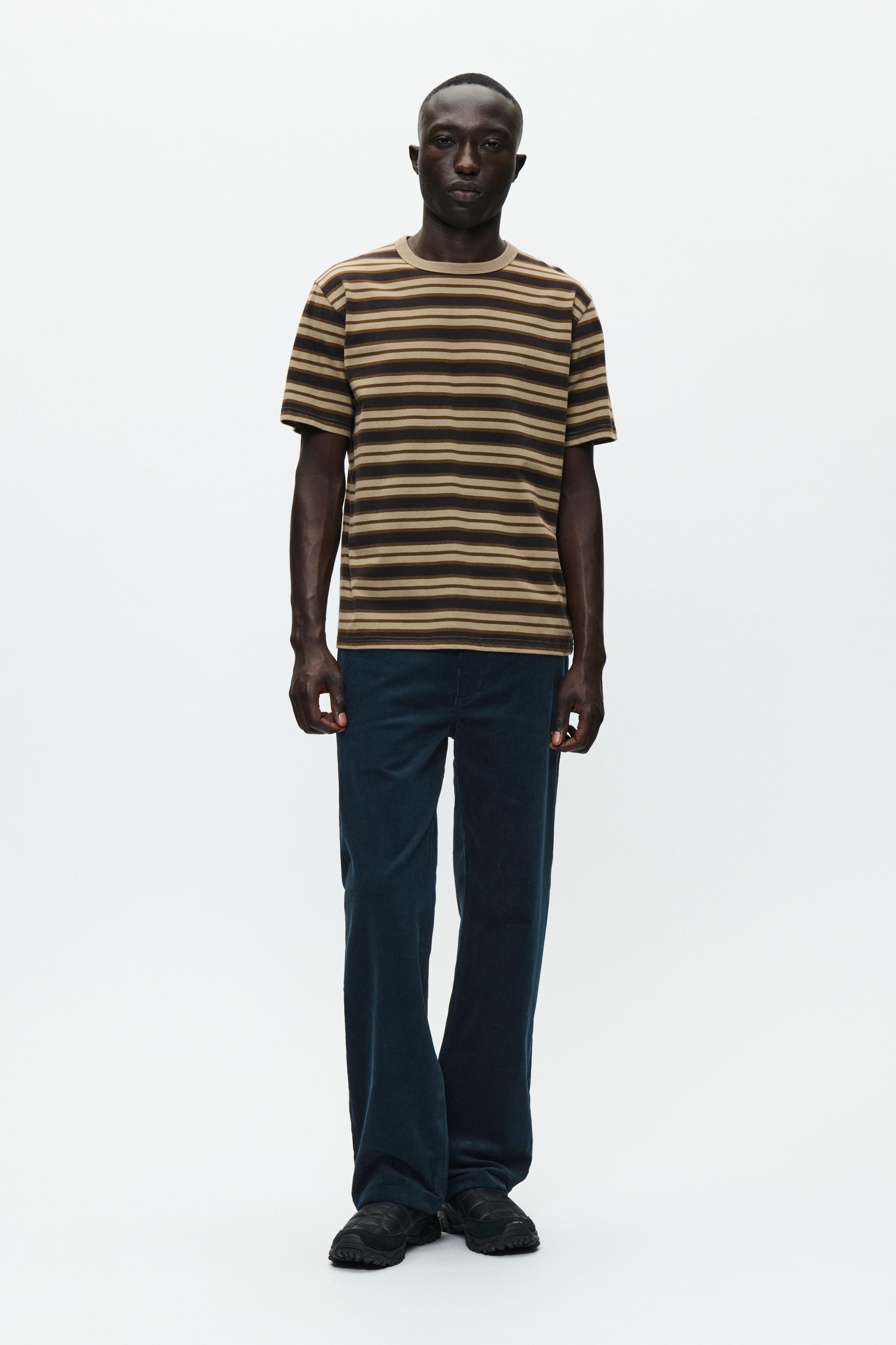 WWEaston T-shirt LOOKBOOK FRONT 30251841-304409