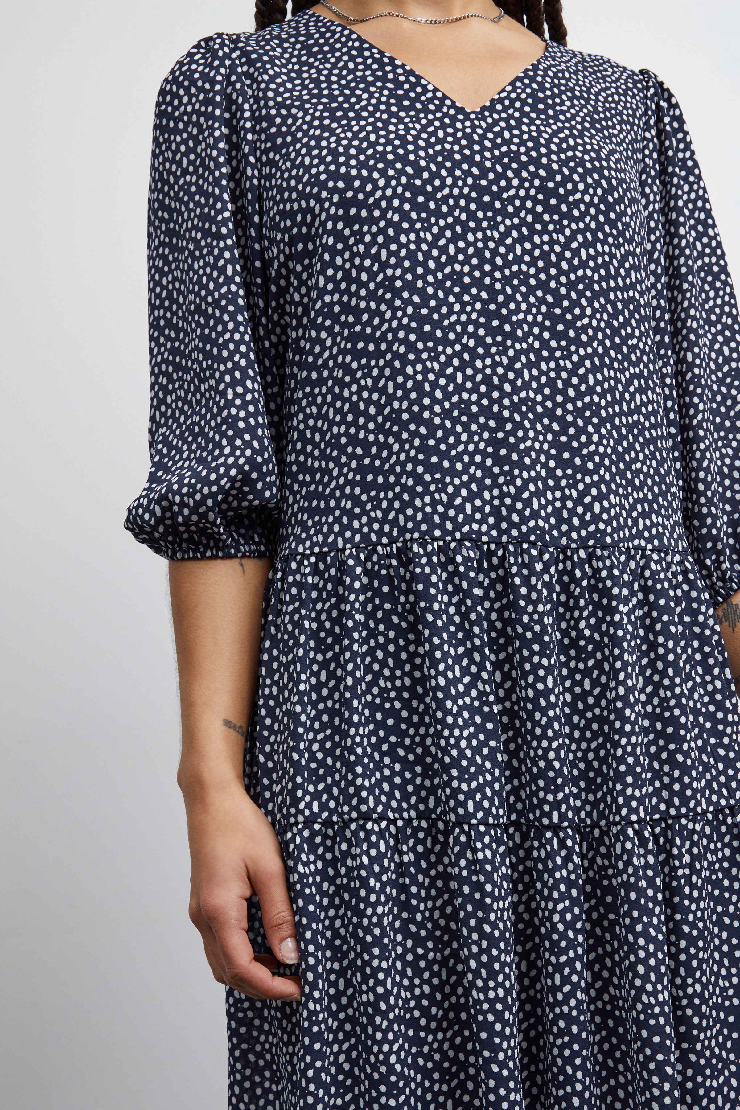 IHELUMA Kjole LOOKBOOK DETAIL 20118366-200896
