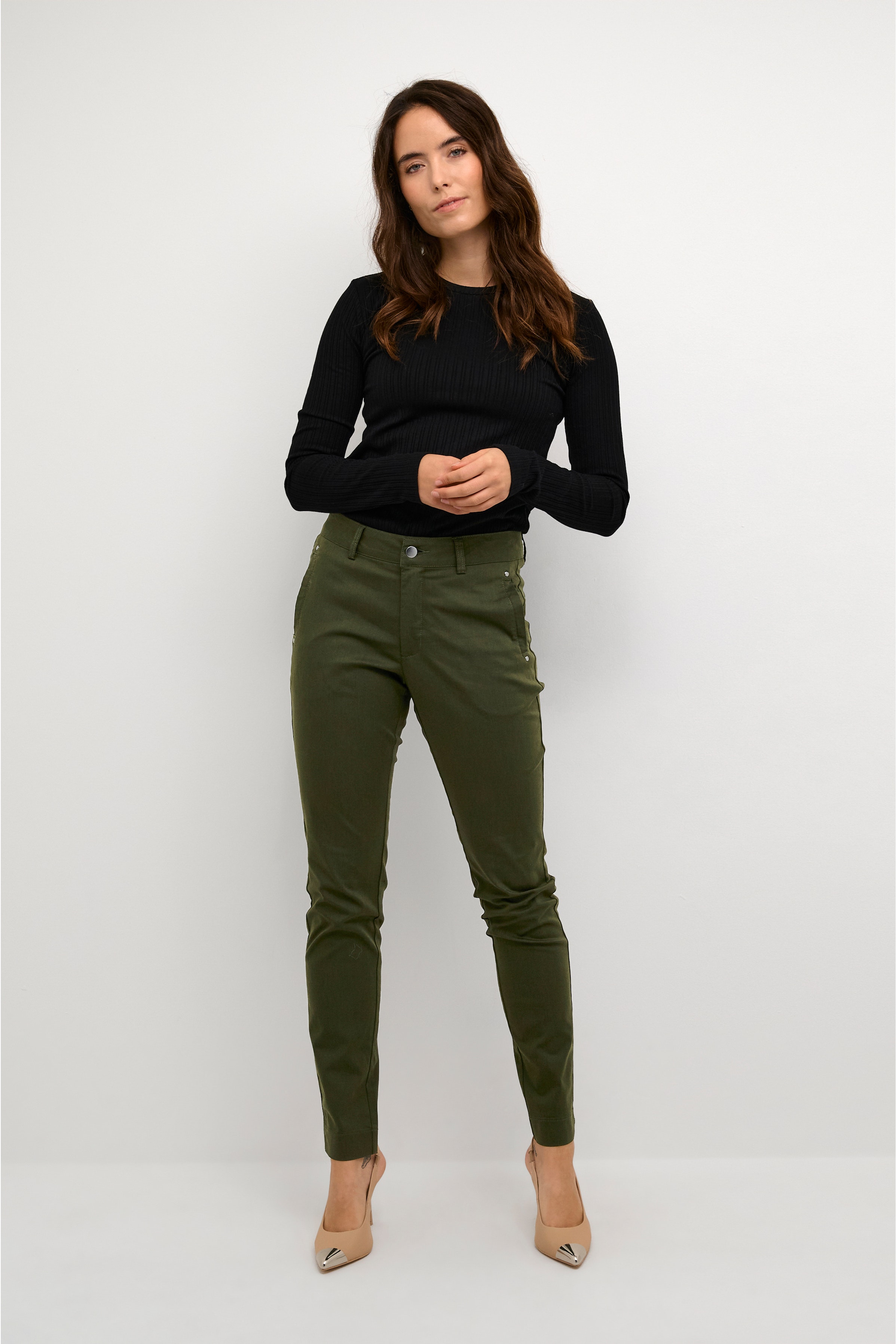 KAlea Bukser LOOKBOOK FRONT 10508120-190414