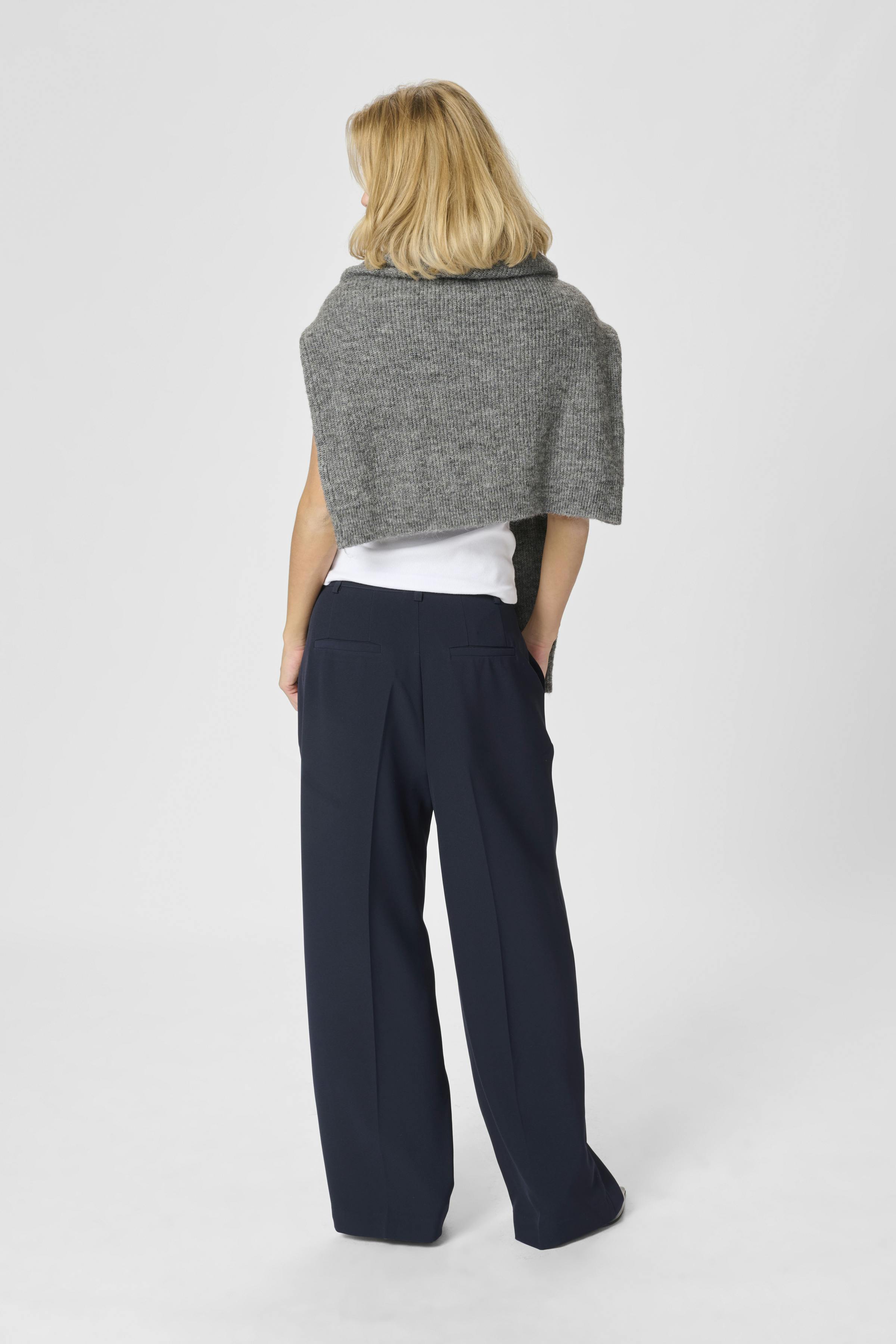 28 THE TAILORED HIGH PANT LOOKBOOK BACK 10703971-193812