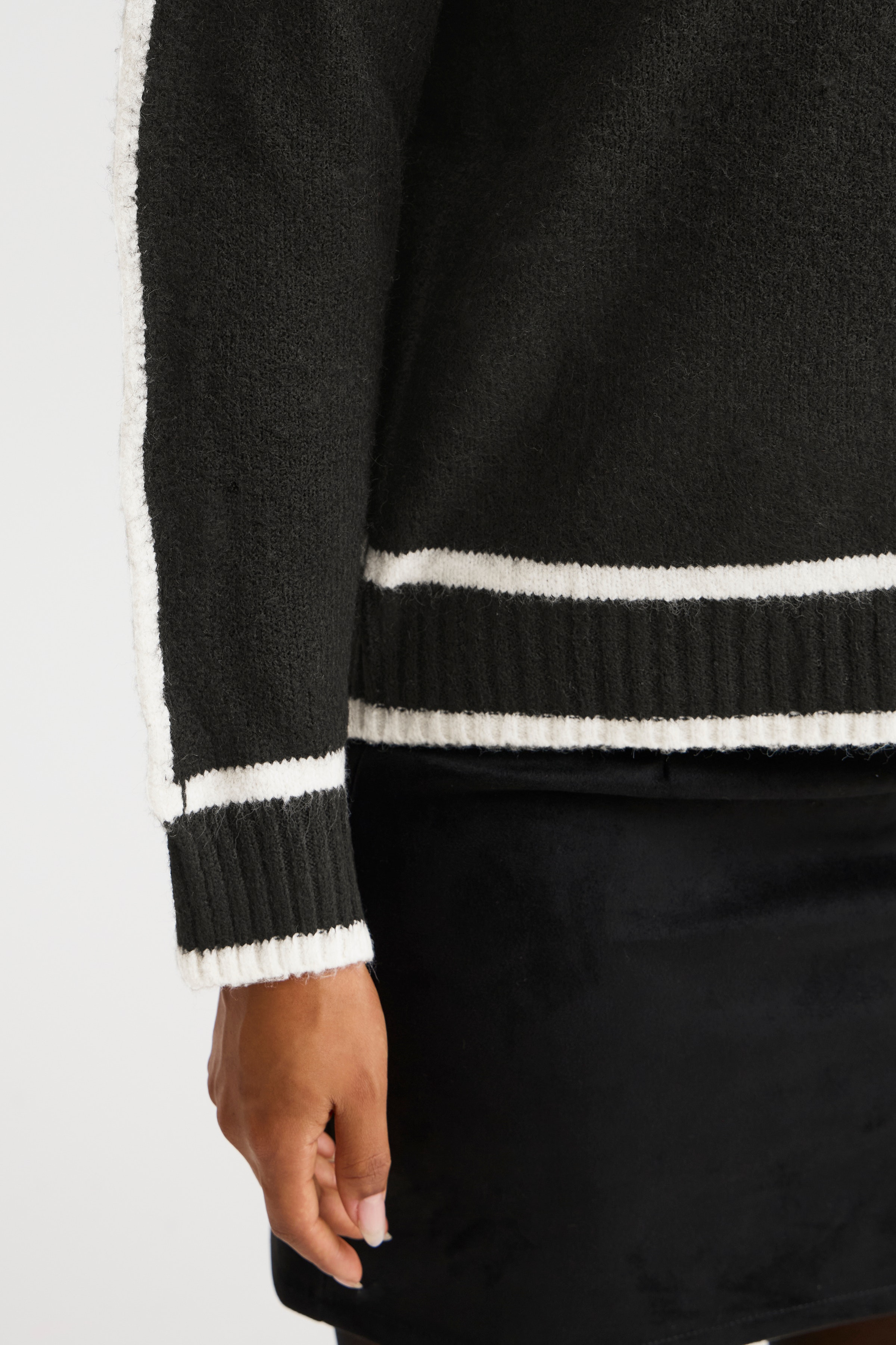 SBMILAN Pullover LOOKBOOK DETAIL 22100836-190303