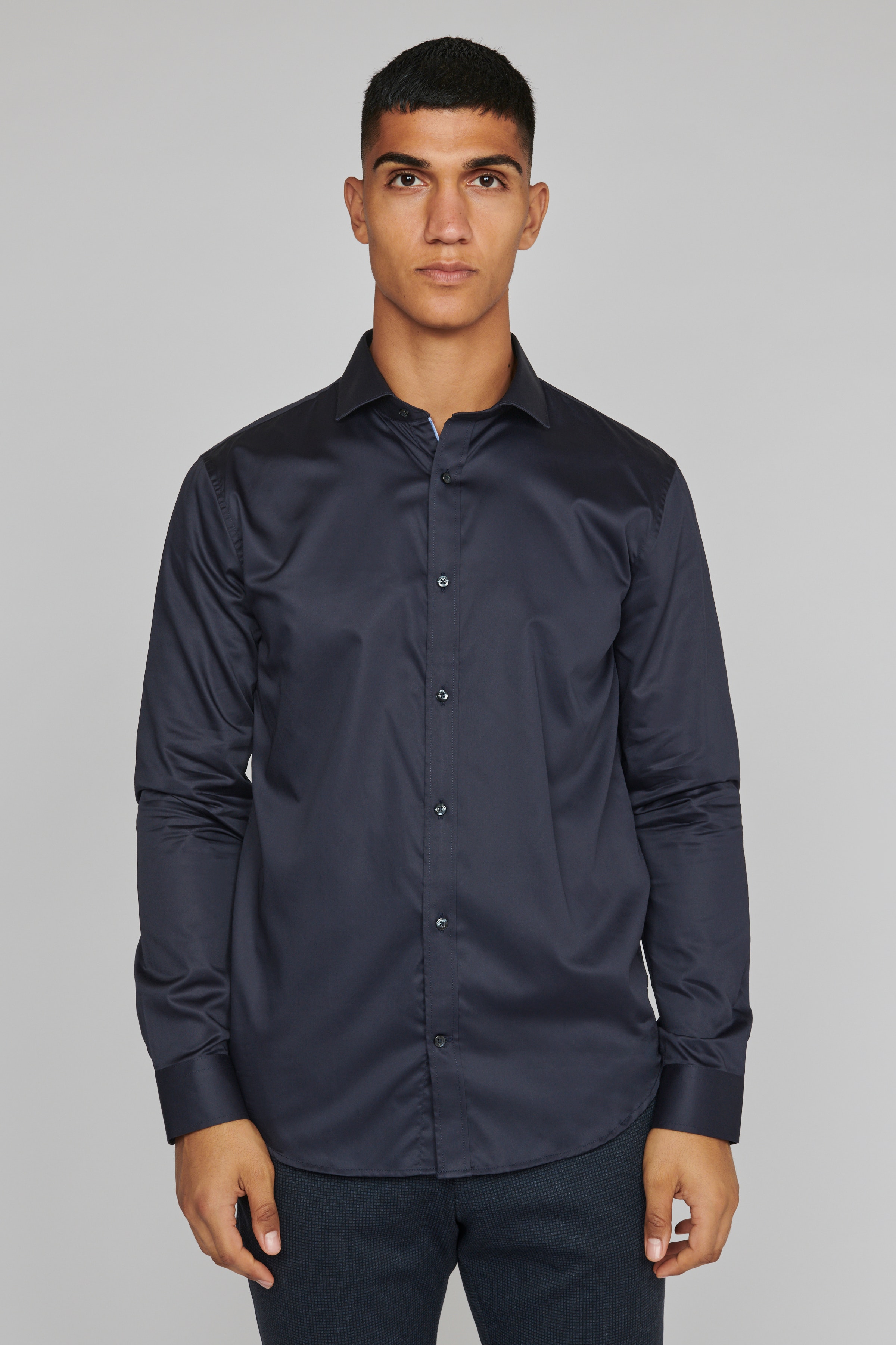 MAtrostol Shirt LOOKBOOK FRONT 30206478-194011