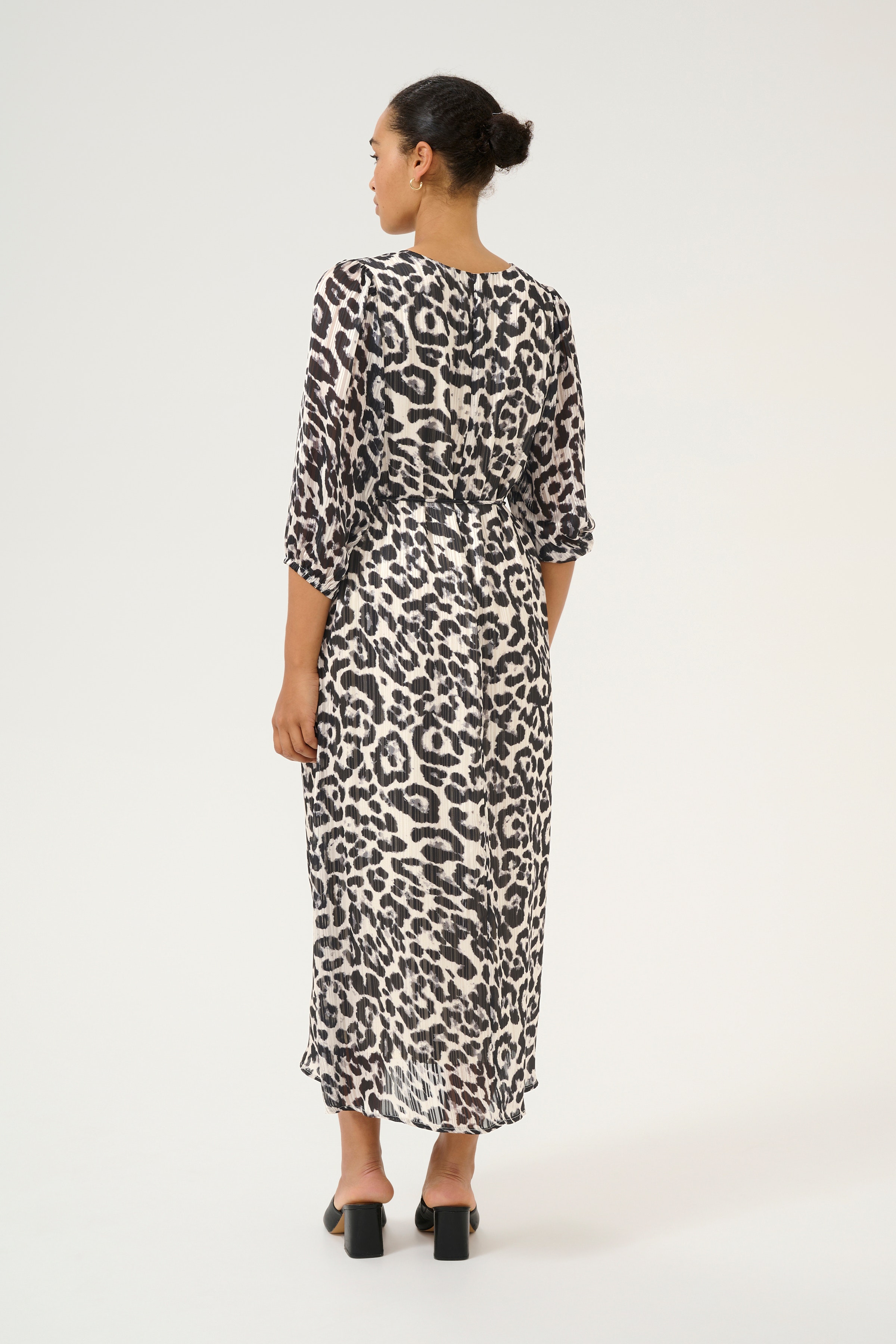 KAsepia Kjole LOOKBOOK BACK 10509422-106818