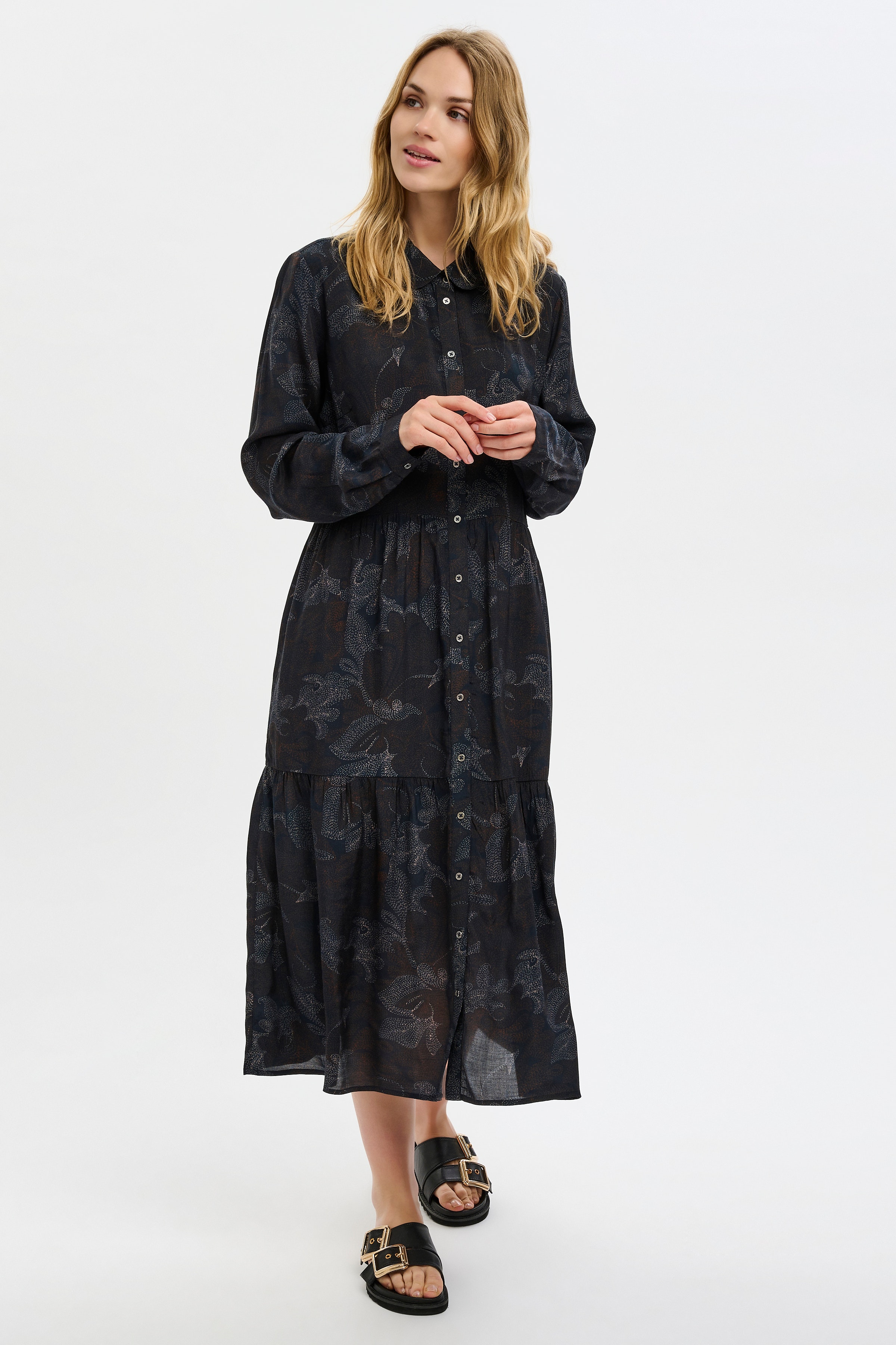 Kleid LOOKBOOK FRONT 10590111-102226