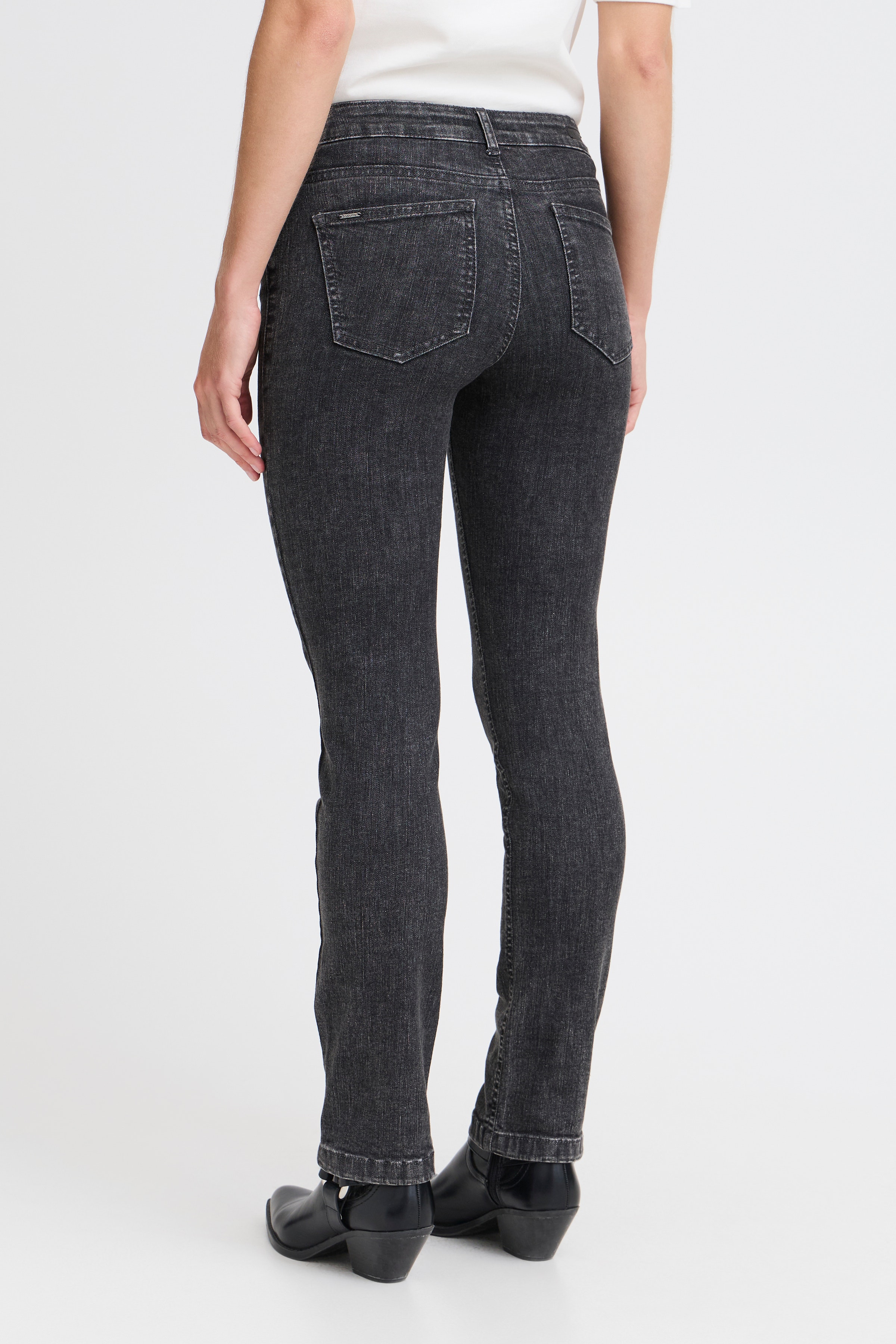 BYLOLA Jeans LOOKBOOK BACK 20806353-205076