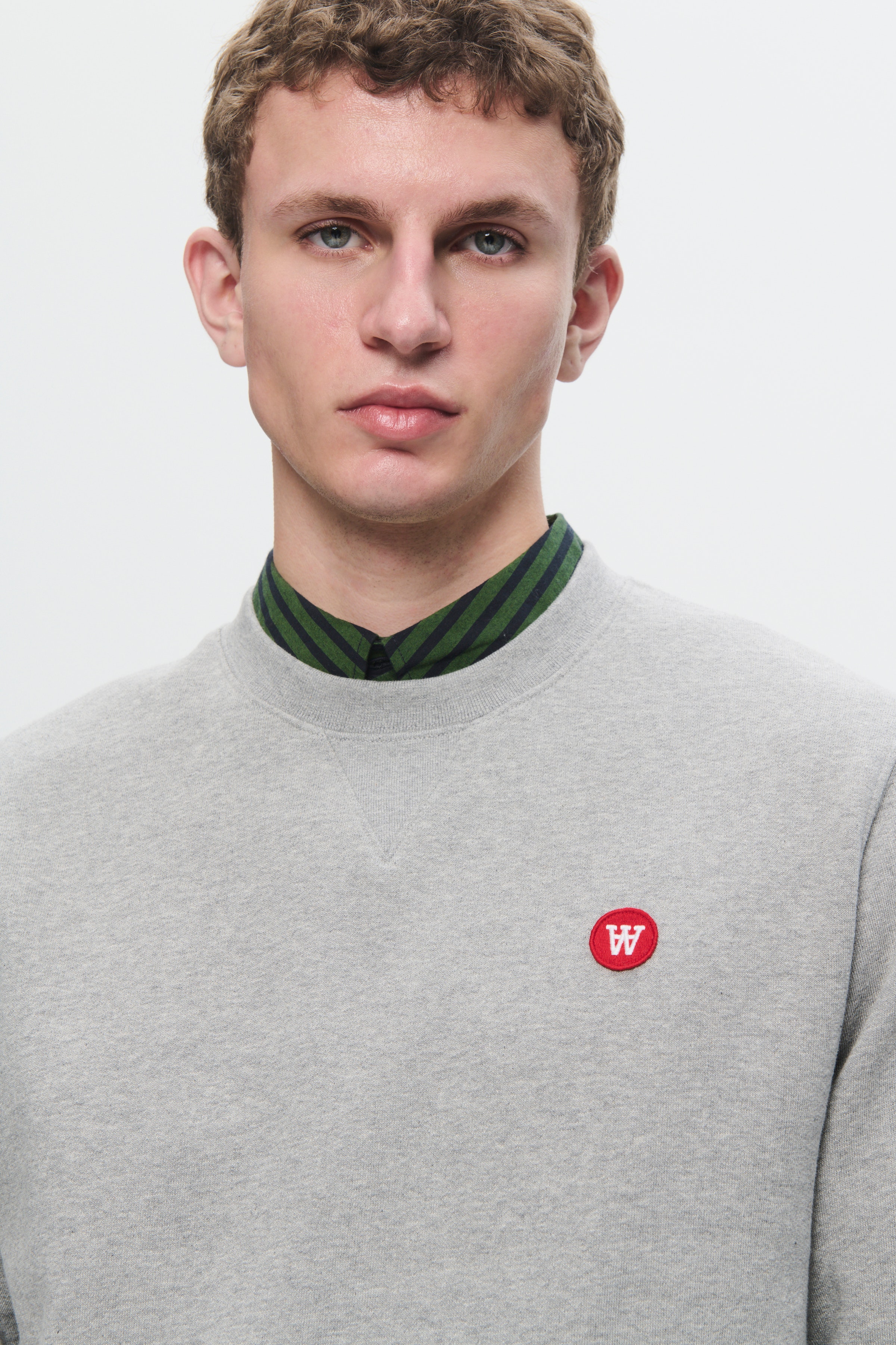 WWTye Sweatshirt LOOKBOOK DETAIL 30250422-W1003