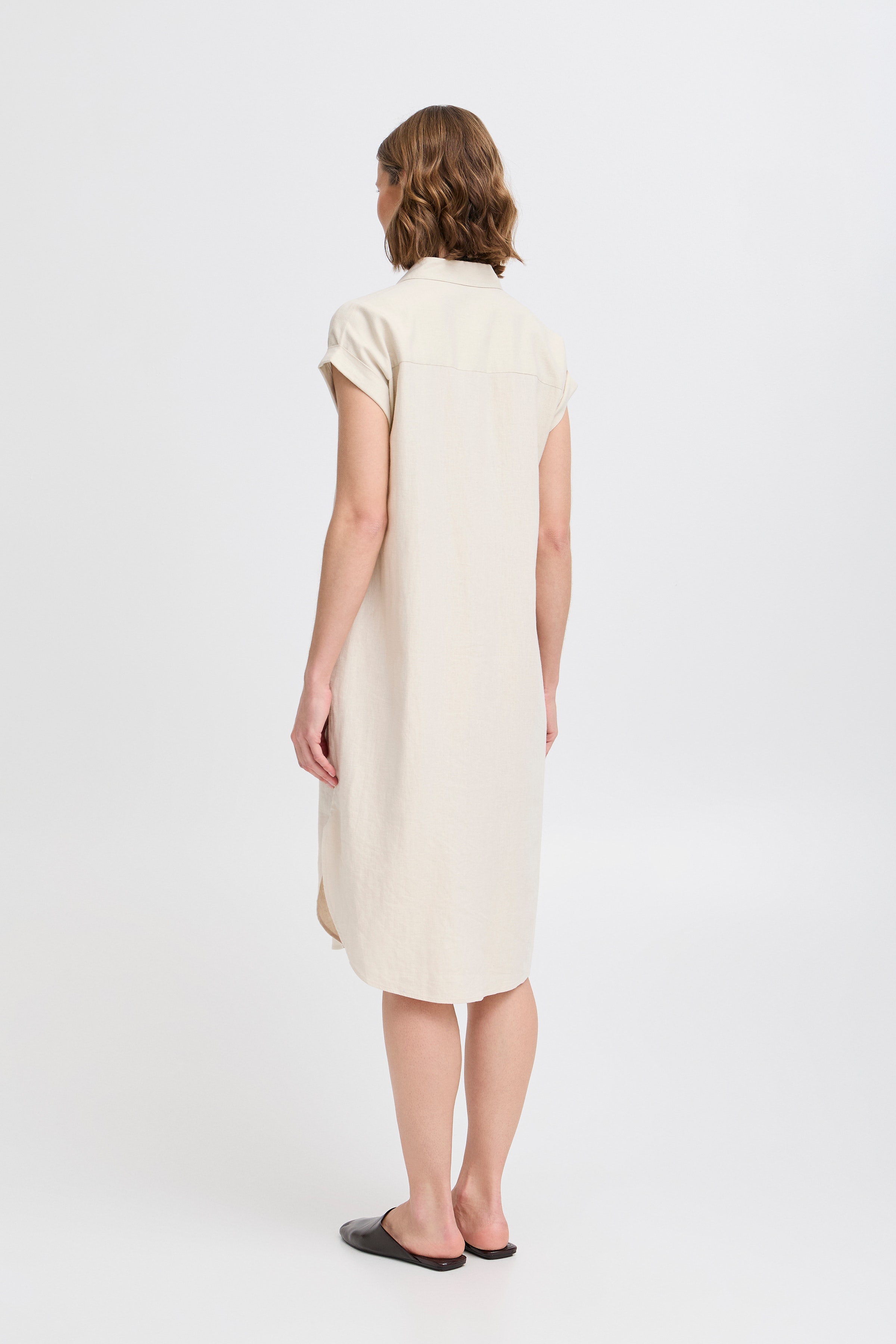BYFALAKKA Kjole LOOKBOOK BACK 20814553-135304
