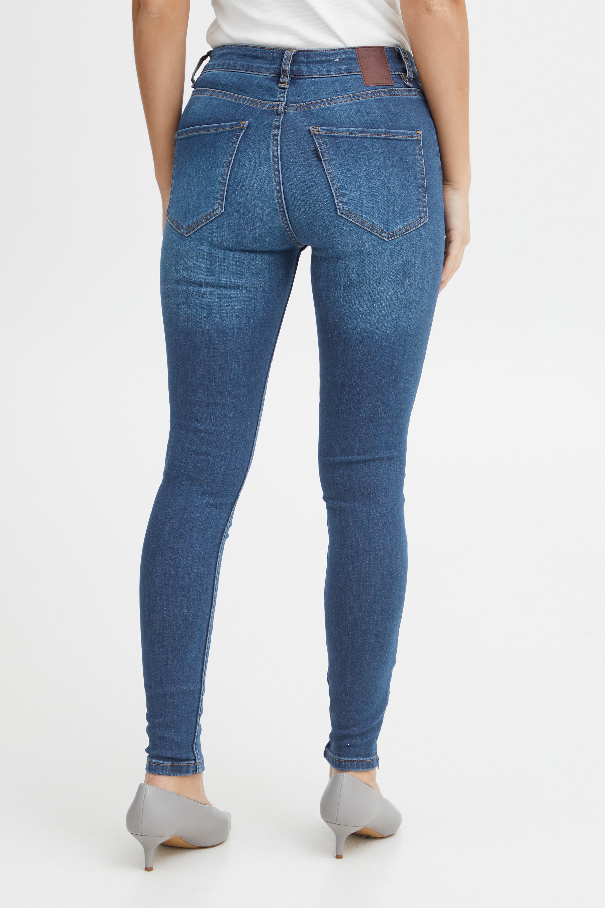 PZTRACY Jeans LOOKBOOK BACK 50205141-200008