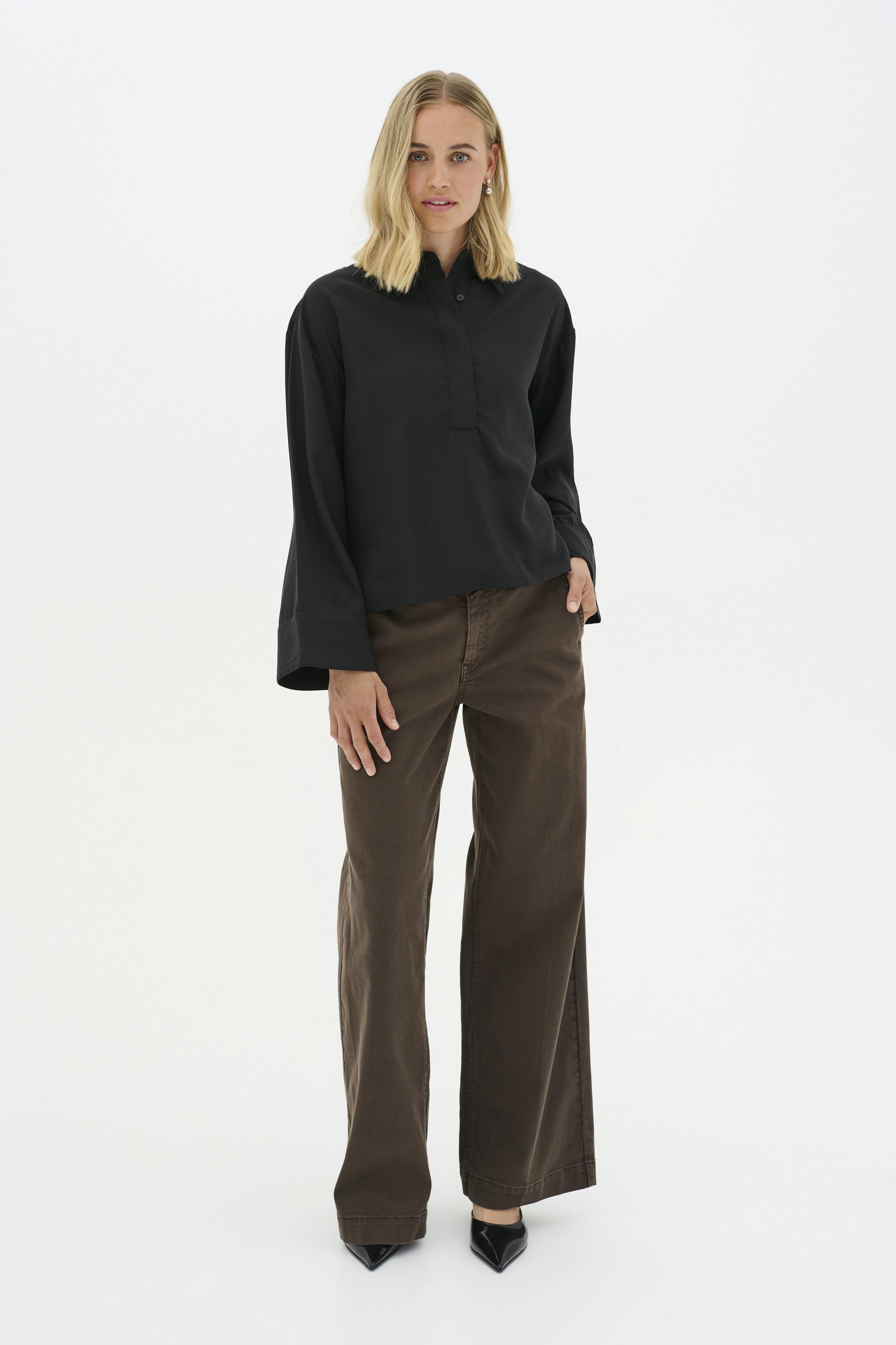 LaraMW Byxor LOOKBOOK FRONT 10704376-106612