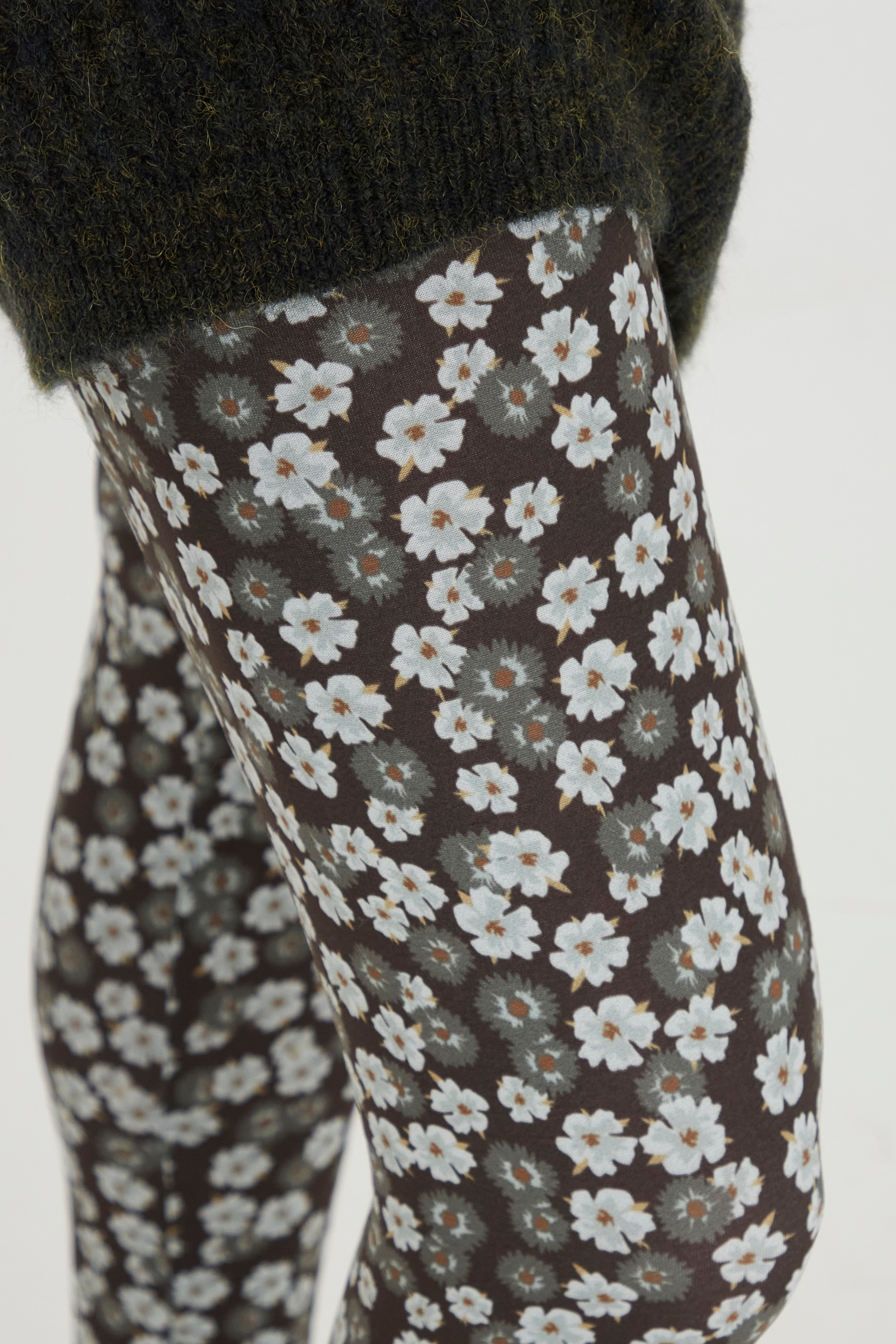 FRTELEGGING Leggings LOOKBOOK DETAIL 20609315-200349