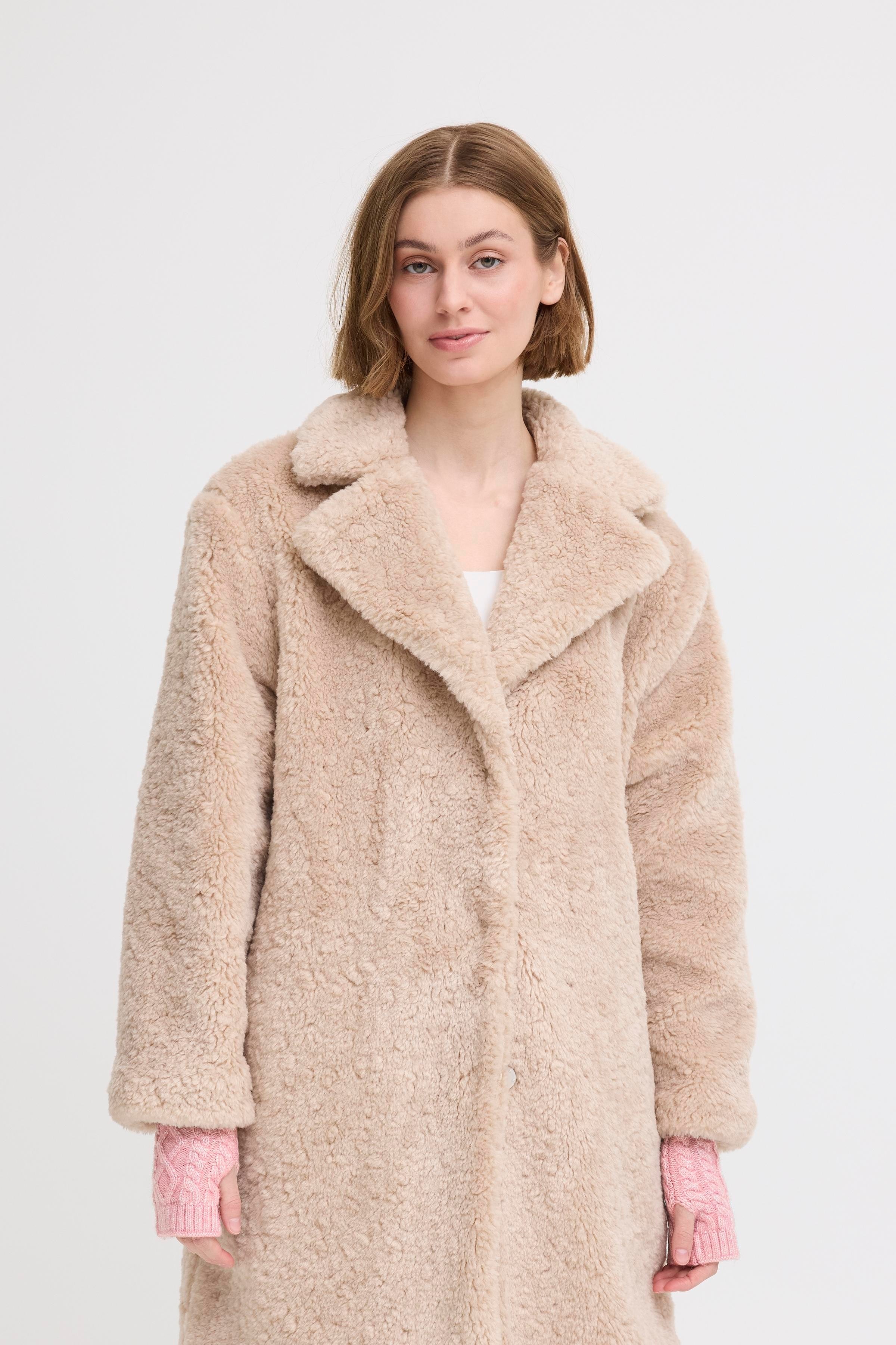 IALUCY Hansker LOOKBOOK FRONT 20124380-1519061