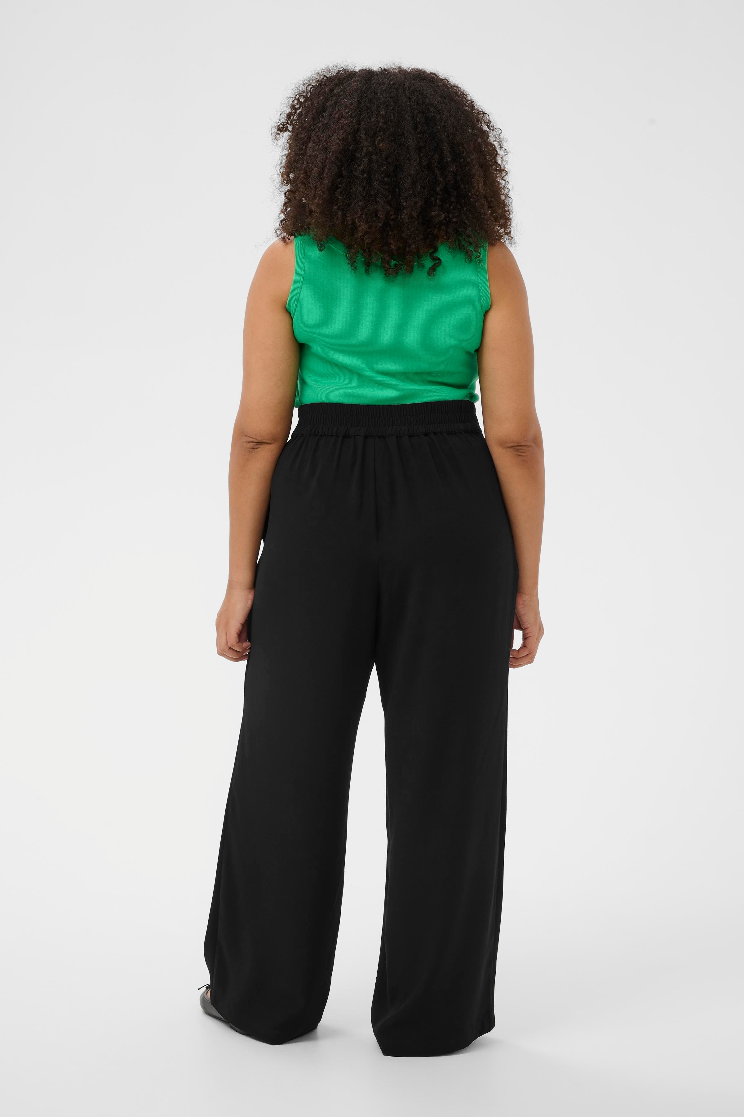 KCroxana Trousers LOOKBOOK BACK 10583043-100121