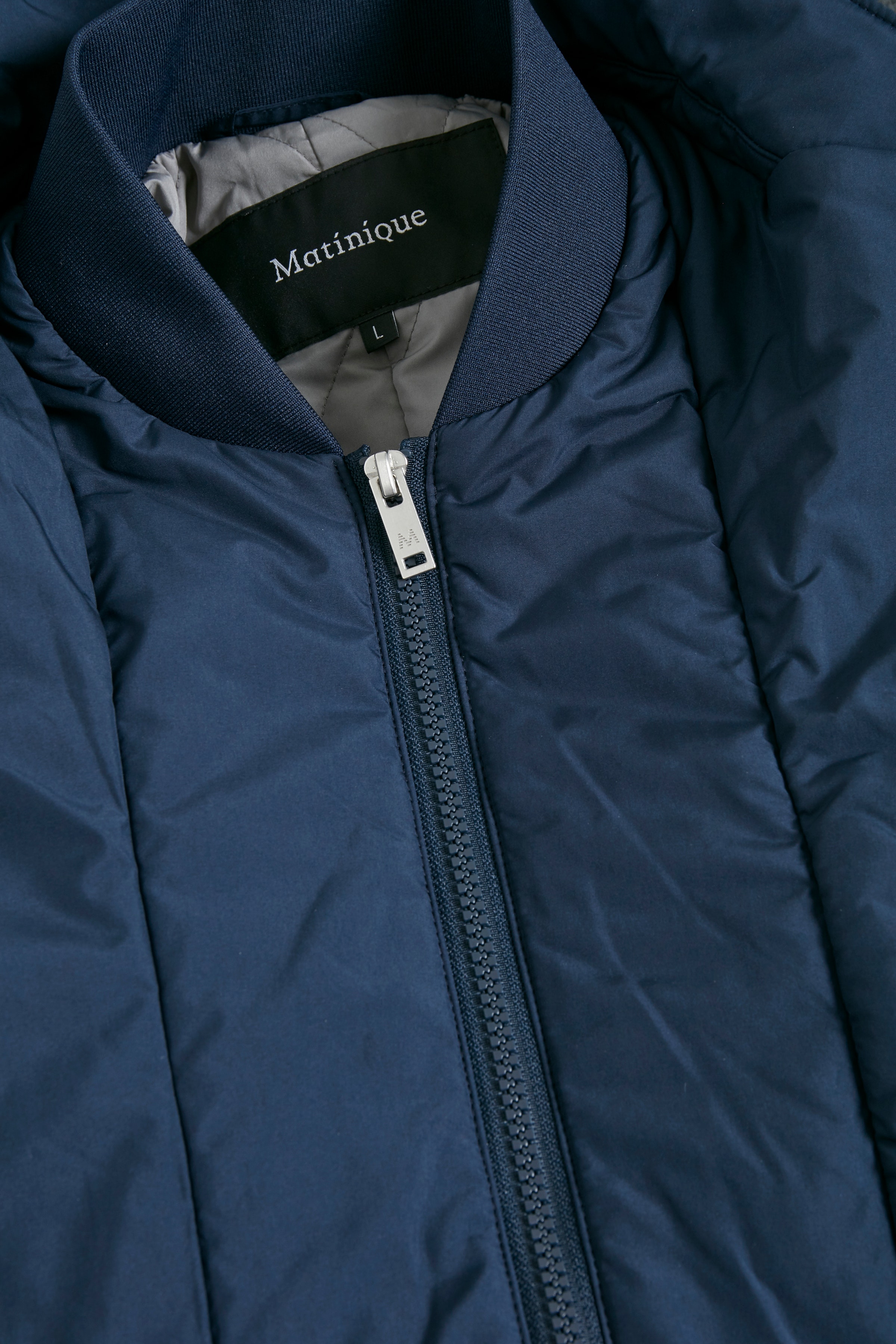 MAgline Jacket PACK DETAIL 30205197-193923