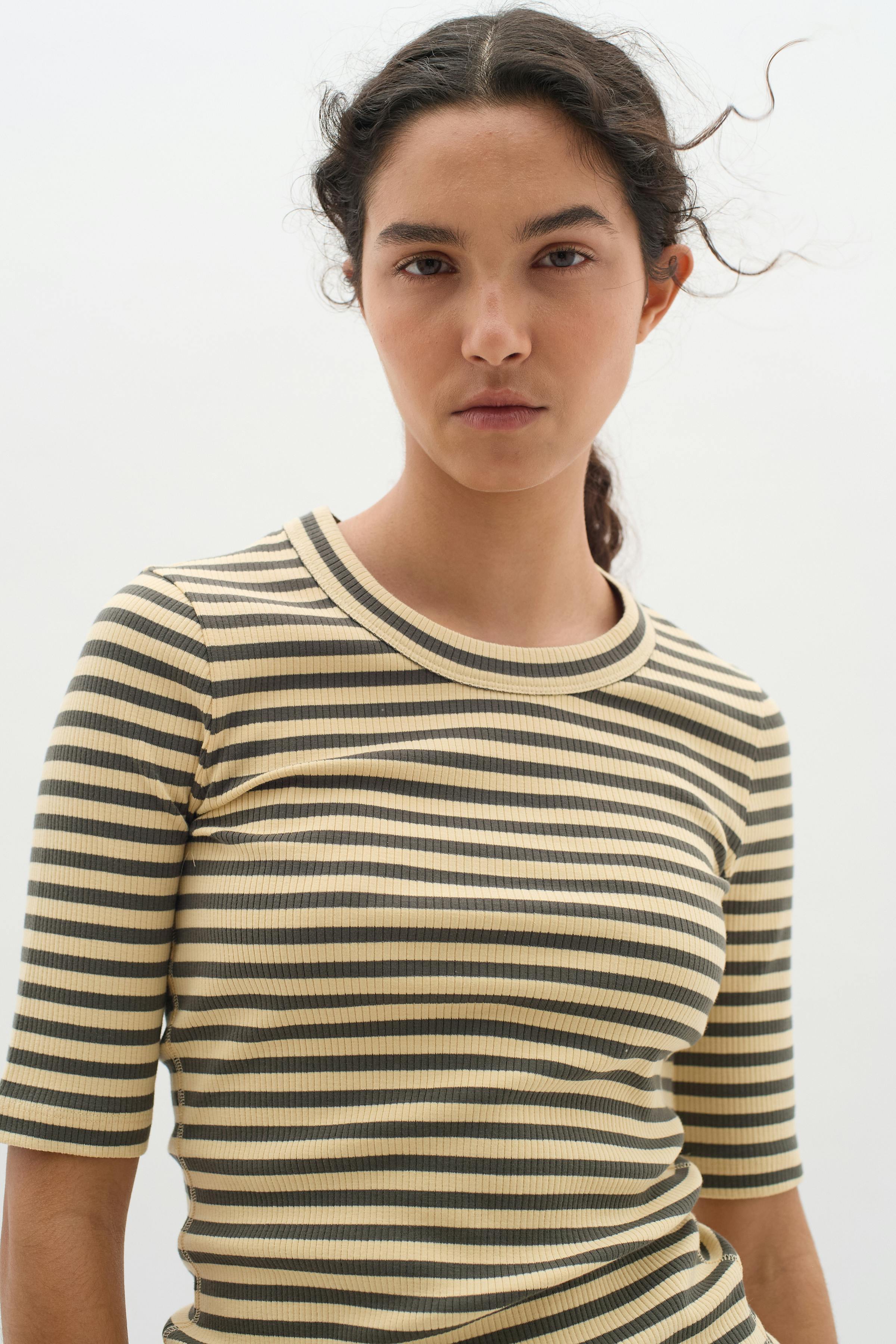 DagnaIW Striped T-shirt LOOKBOOK FRONT 30107269-303054