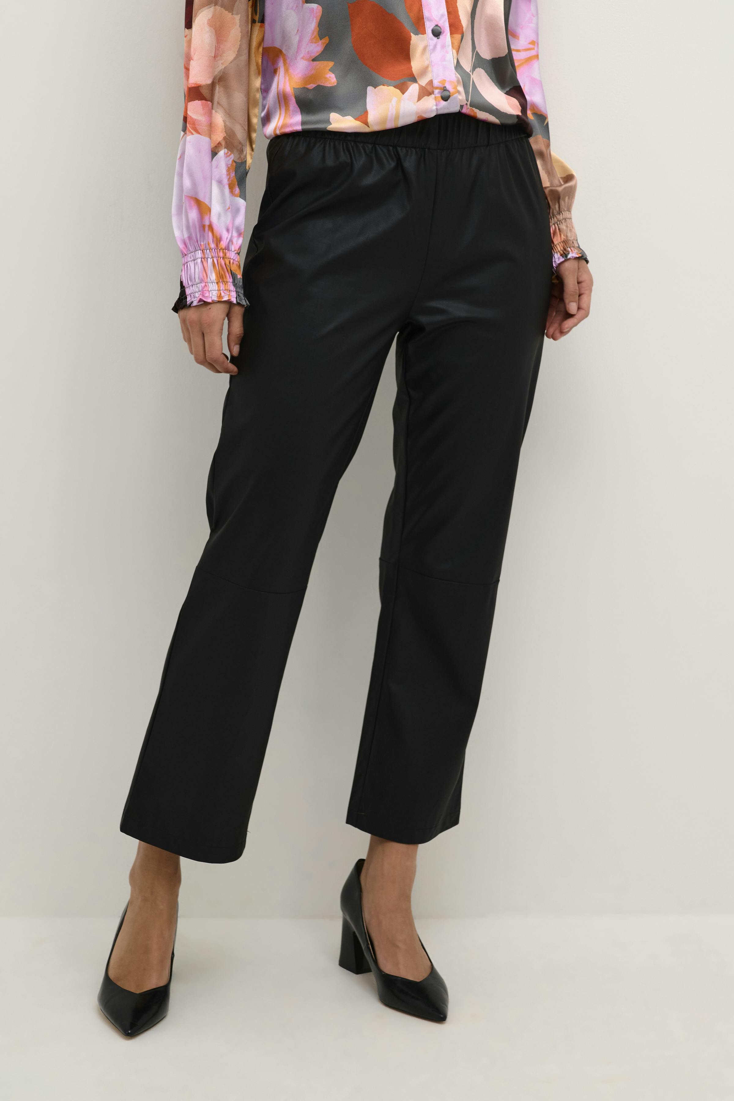 CUcassandra Leader pants LOOKBOOK FRONT 50110073-500012