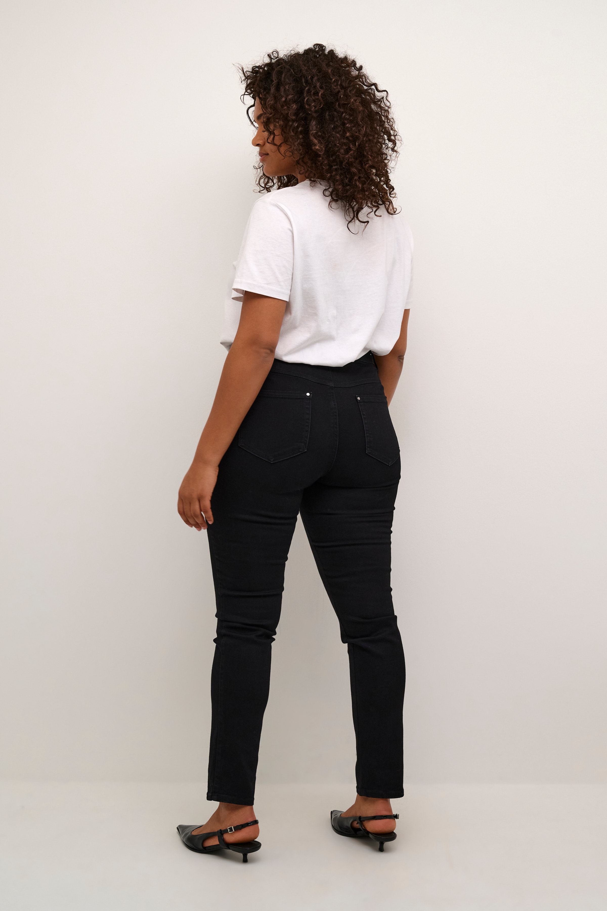 KCvile Jeans LOOKBOOK BACK 10580145-100121