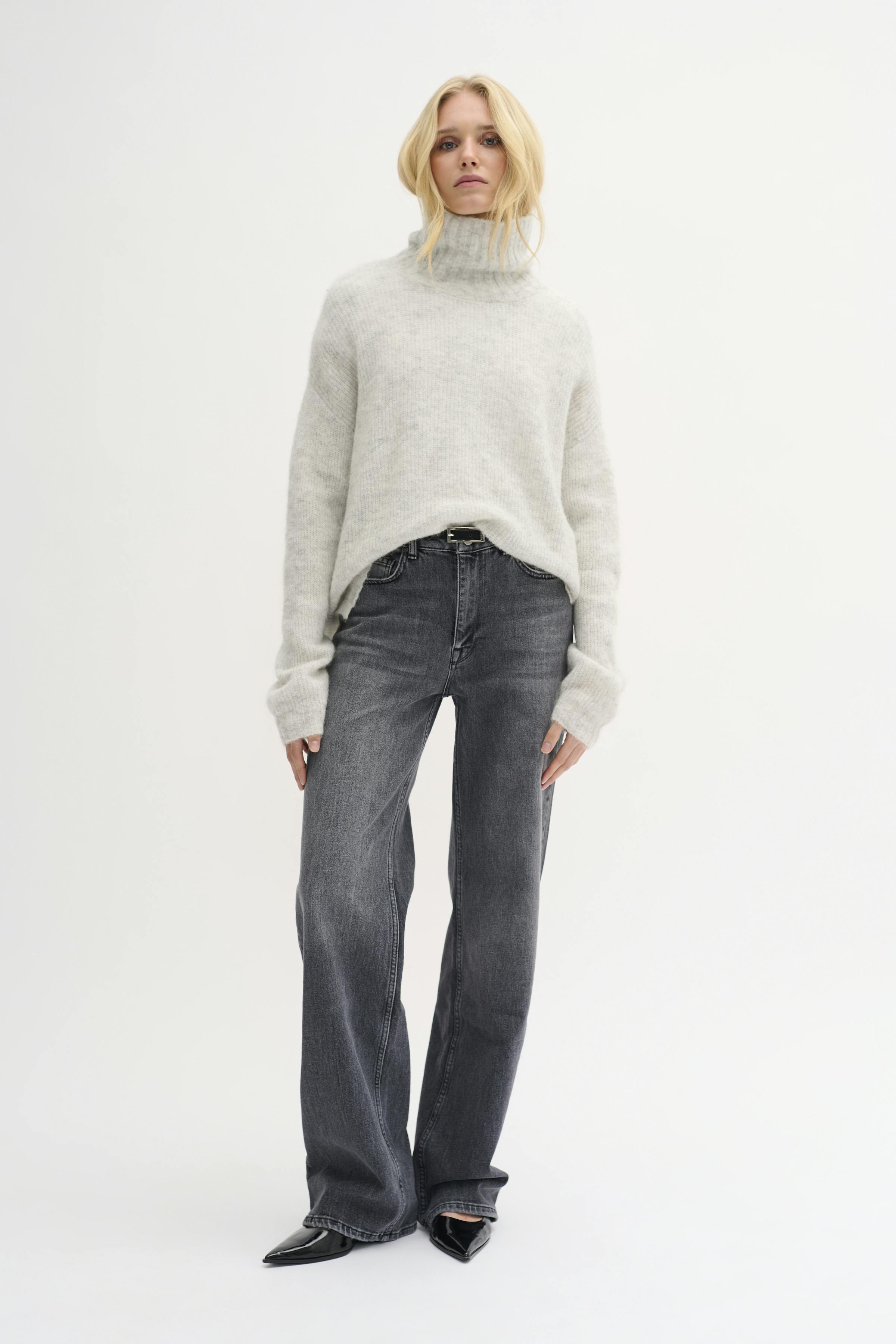 11 THE KNIT ROLLNECK LOOKBOOK FRONT 10703605-100378