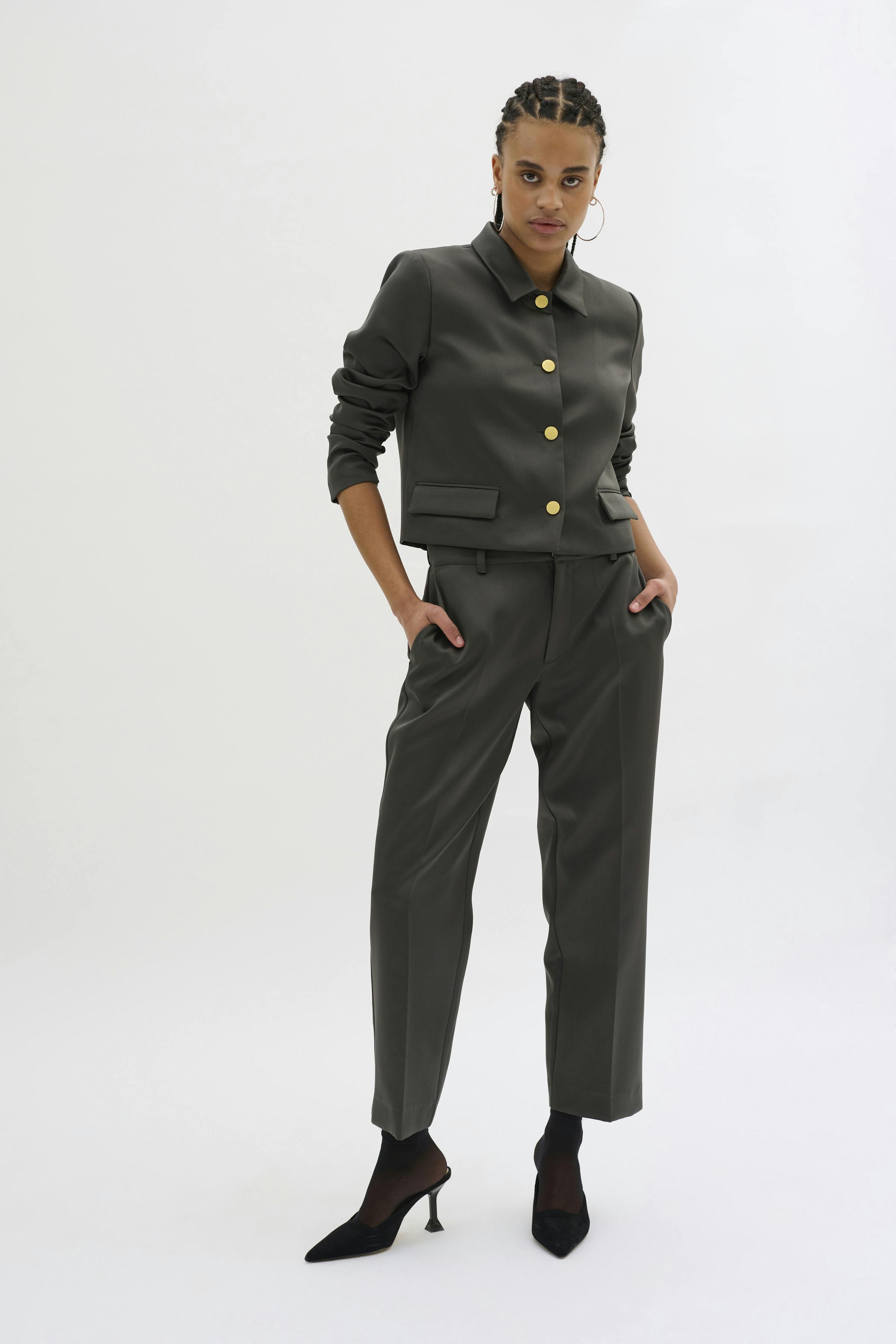 MindyMW Hose LOOKBOOK FRONT 10704525-105068