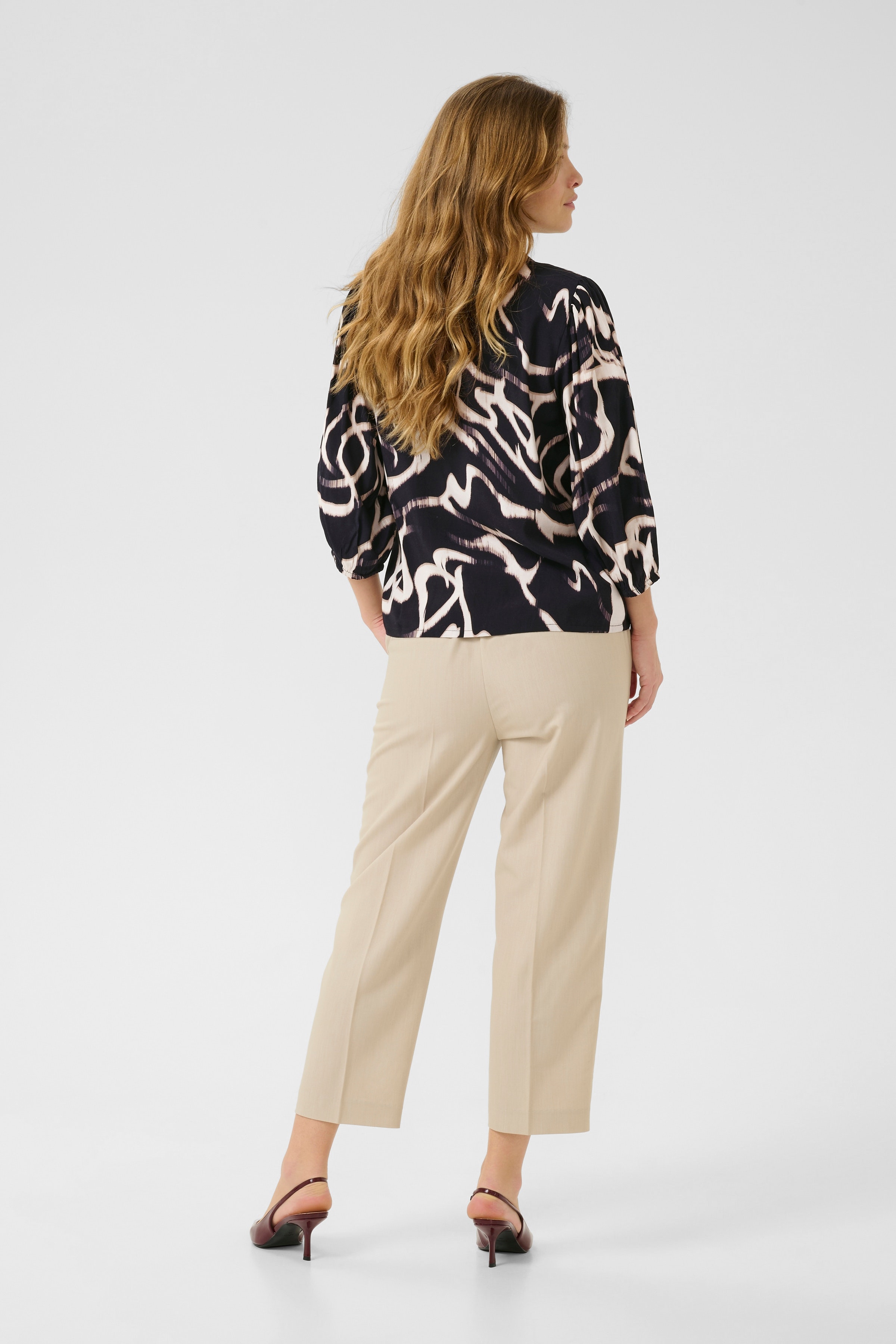 KAmartha Bluse LOOKBOOK BACK 10510322-107701