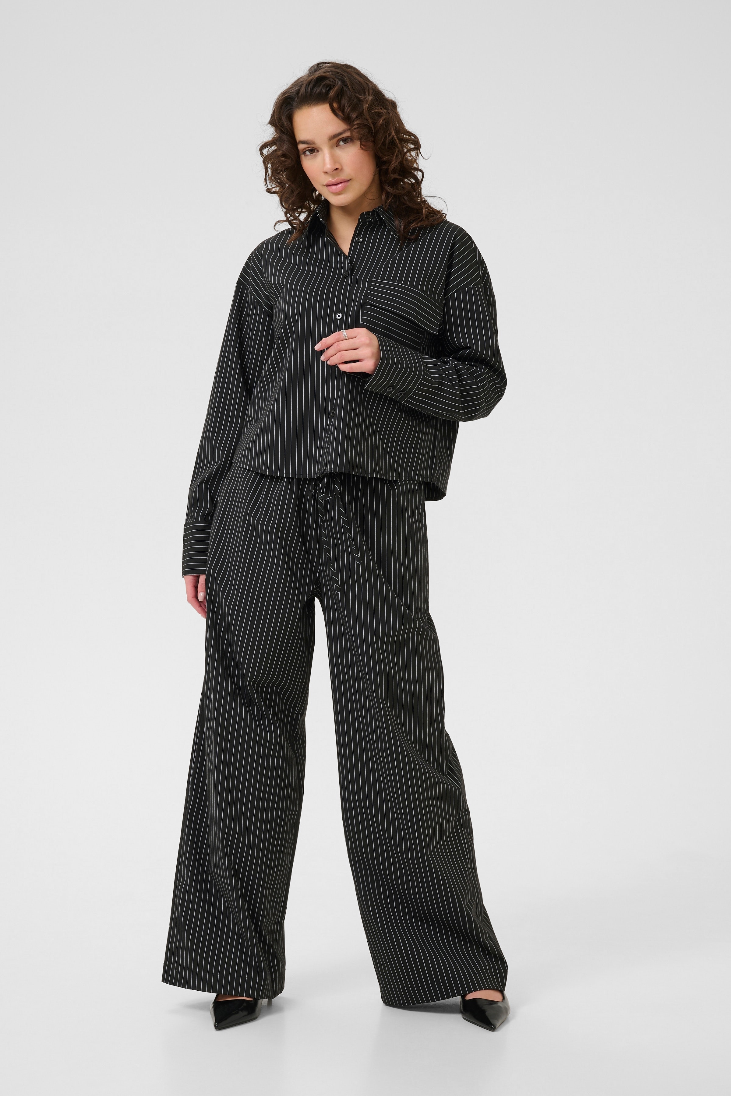 KAeliana Skjorte LOOKBOOK FRONT 10510609-108244