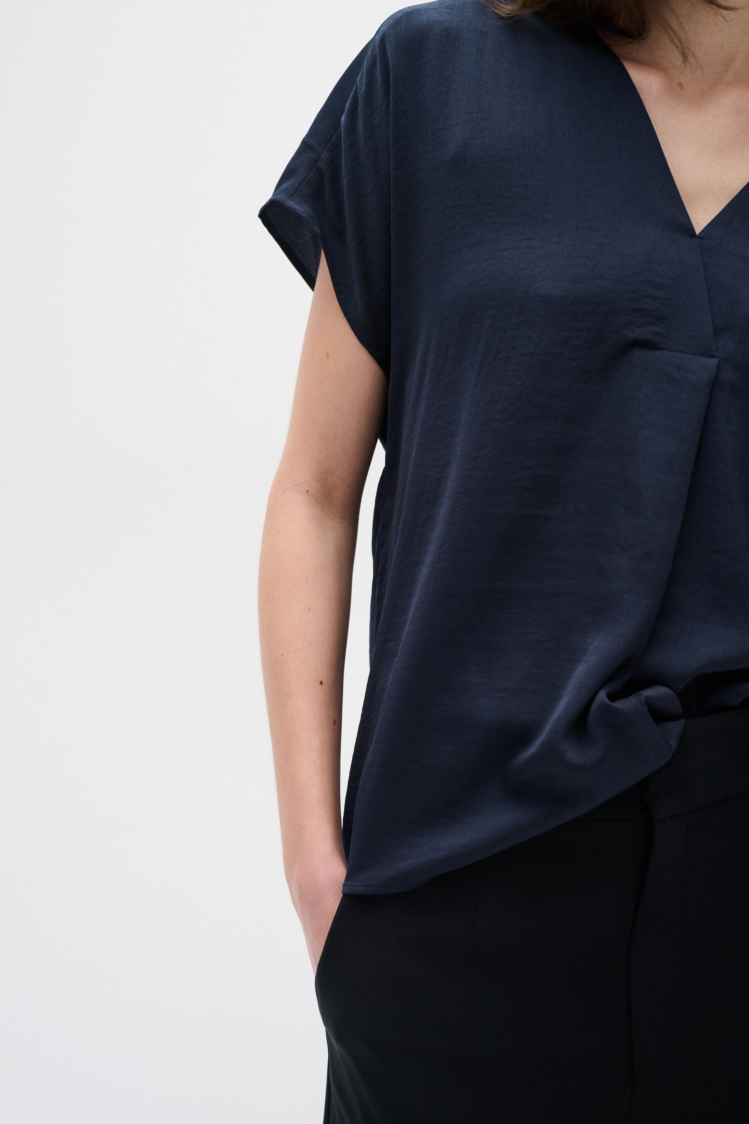 RindaIW Blouse LOOKBOOK DETAIL 30105188-10299