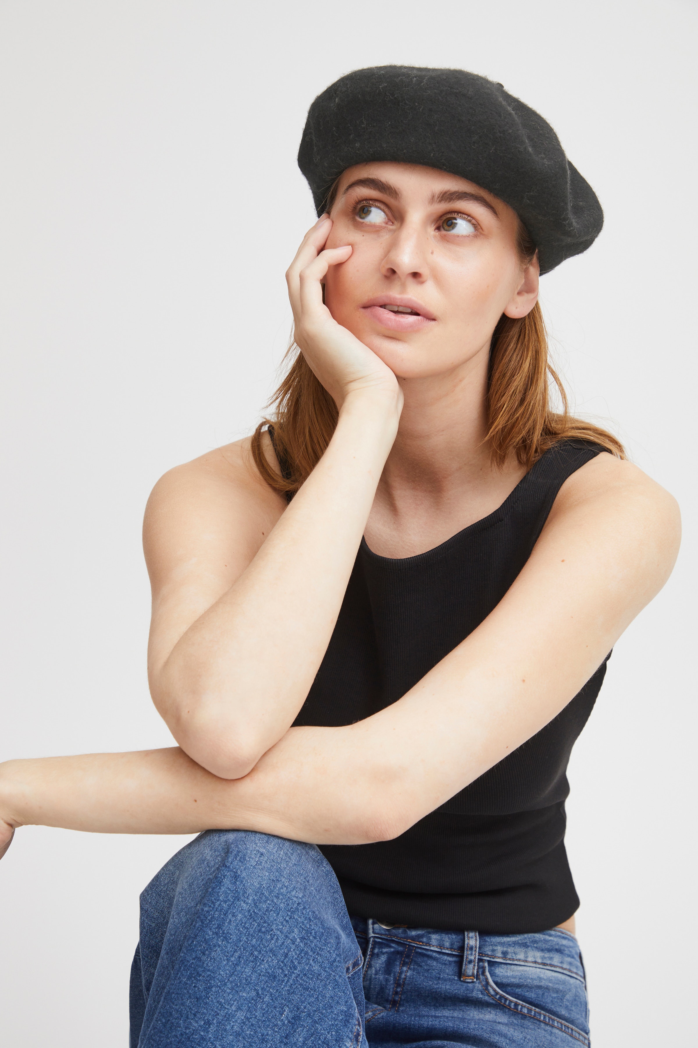 IAALICE Hatt LOOKBOOK DETAIL 20115311-194008