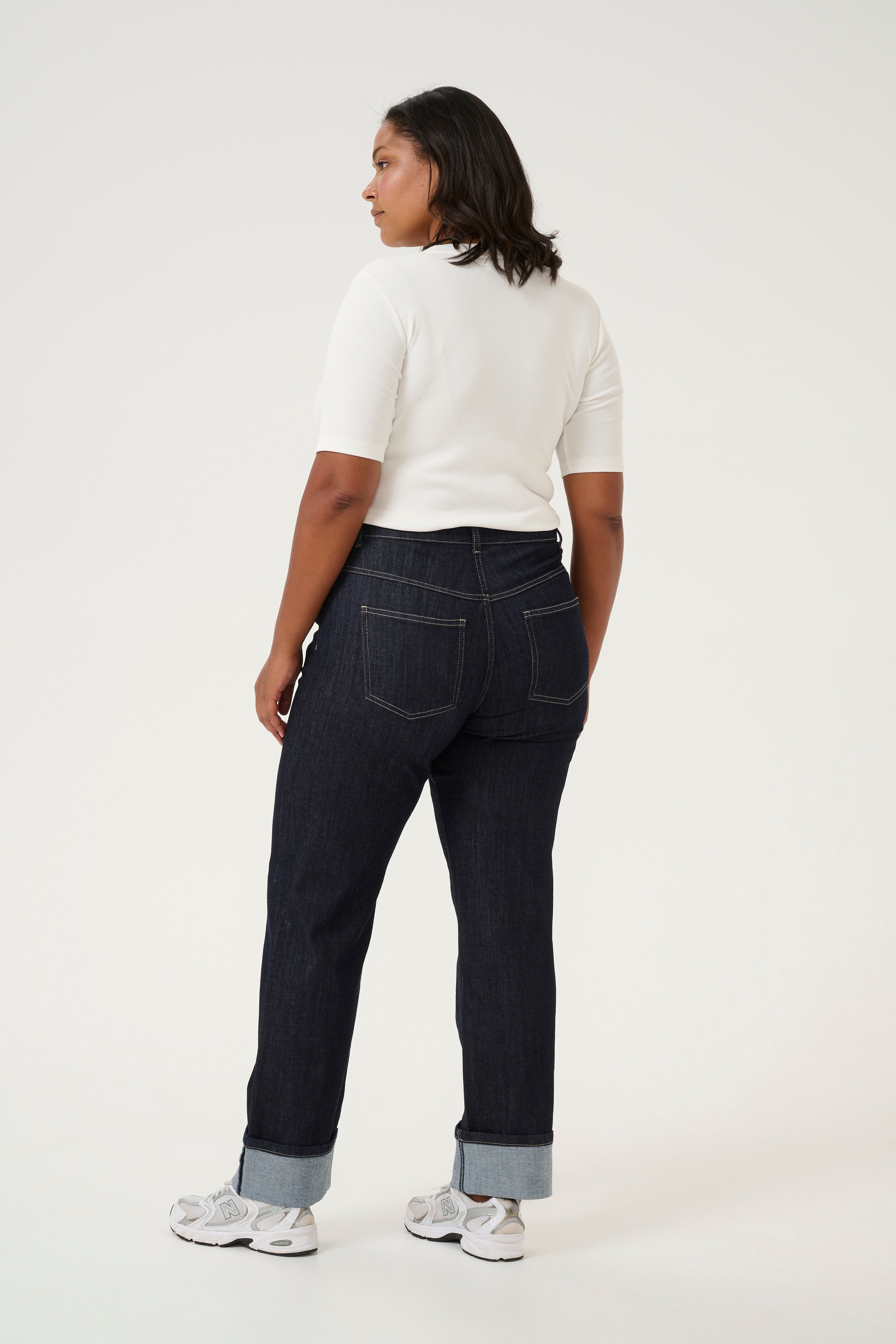 KCkhala Jeans LOOKBOOK BACK 10583125-103167