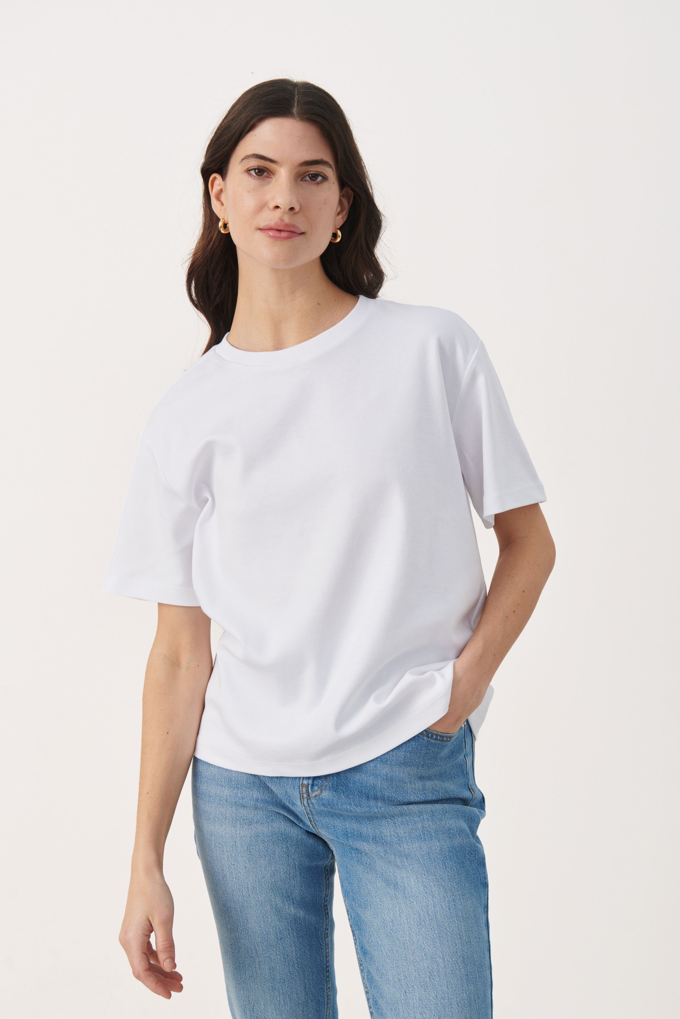 AnnePW T-shirt LOOKBOOK FRONT 30308060-110601