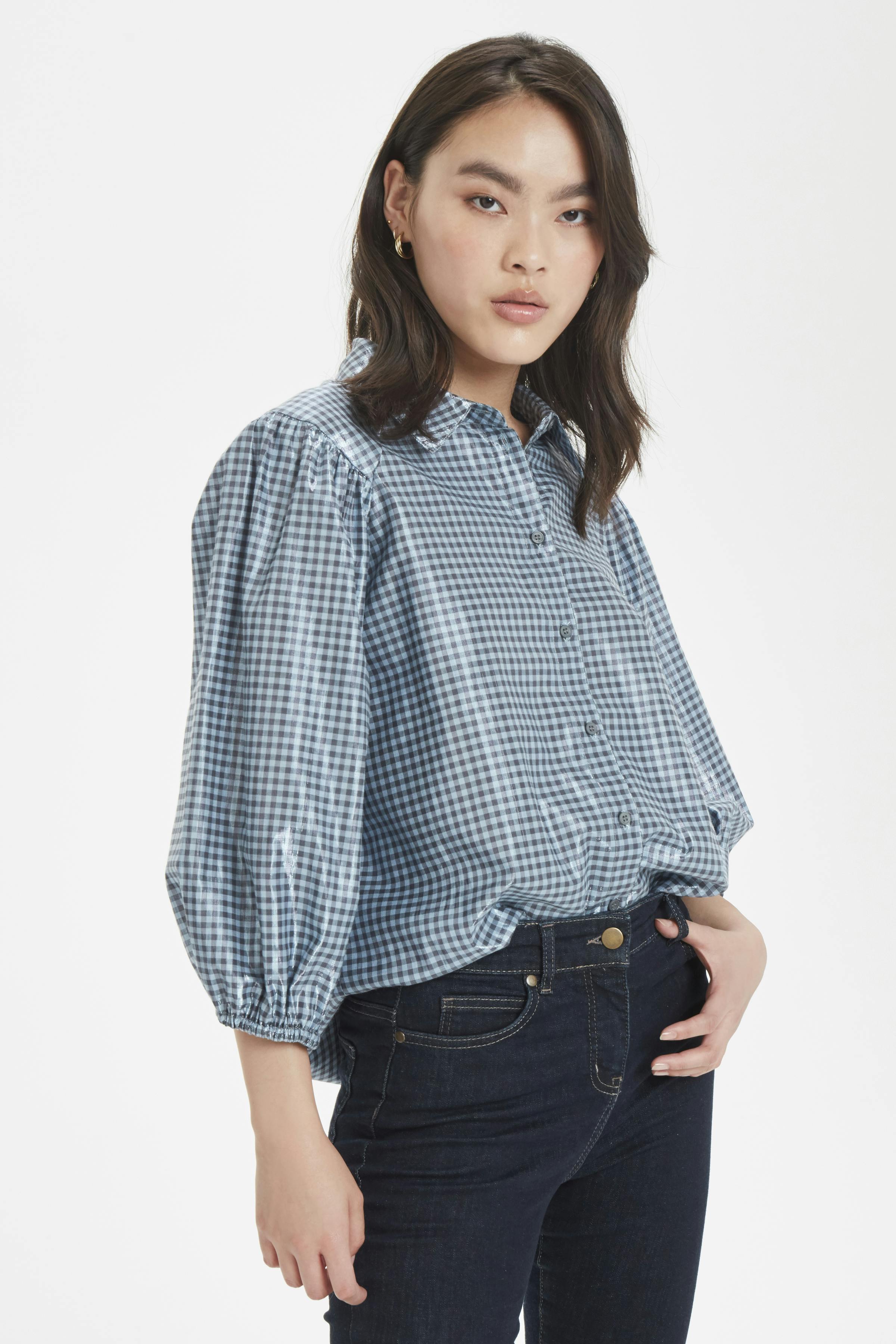 Long sleeved shirt LOOKBOOK FRONT 10102845-40880