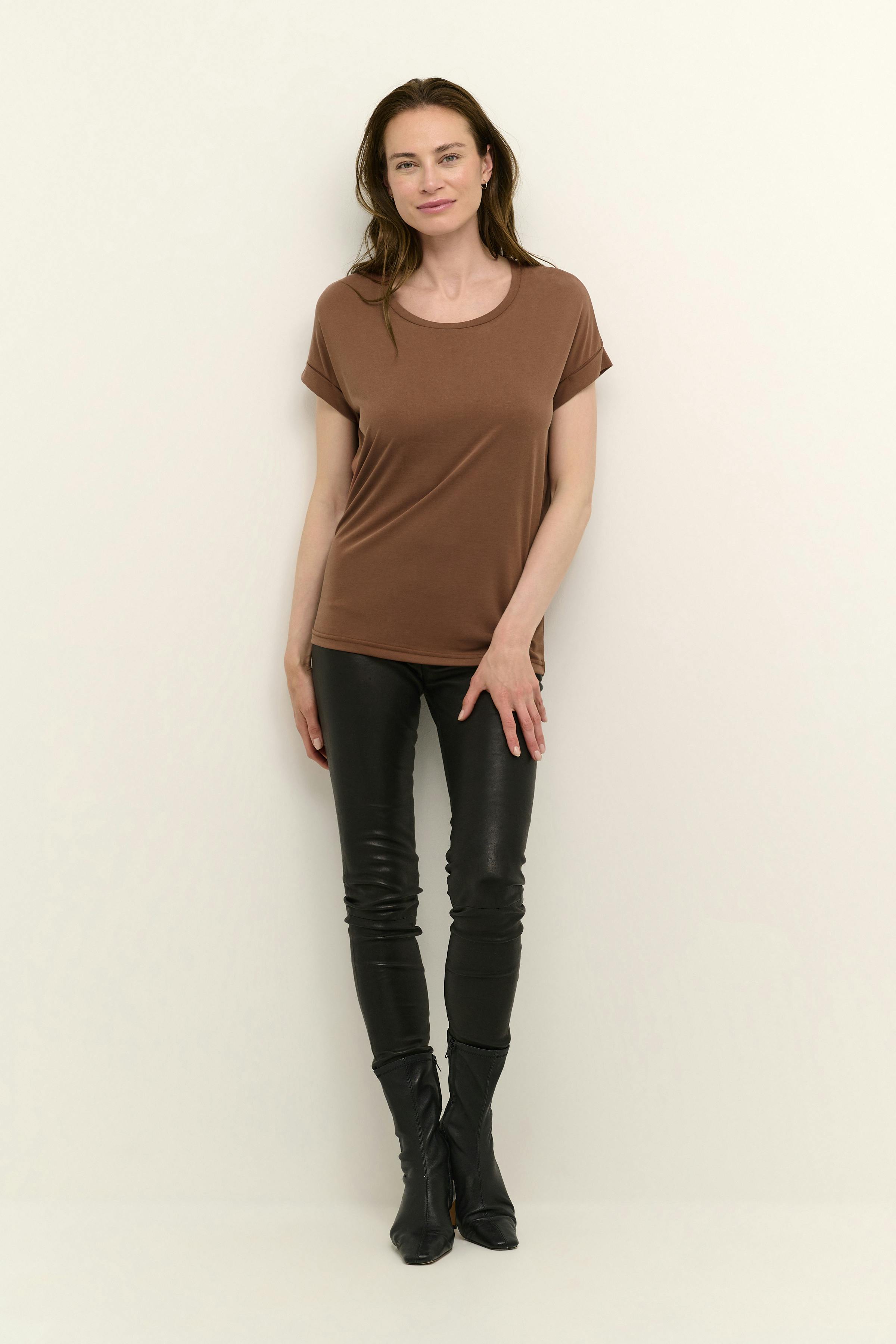 Kajsa T-shirt LOOKBOOK FRONT 50103468-191230