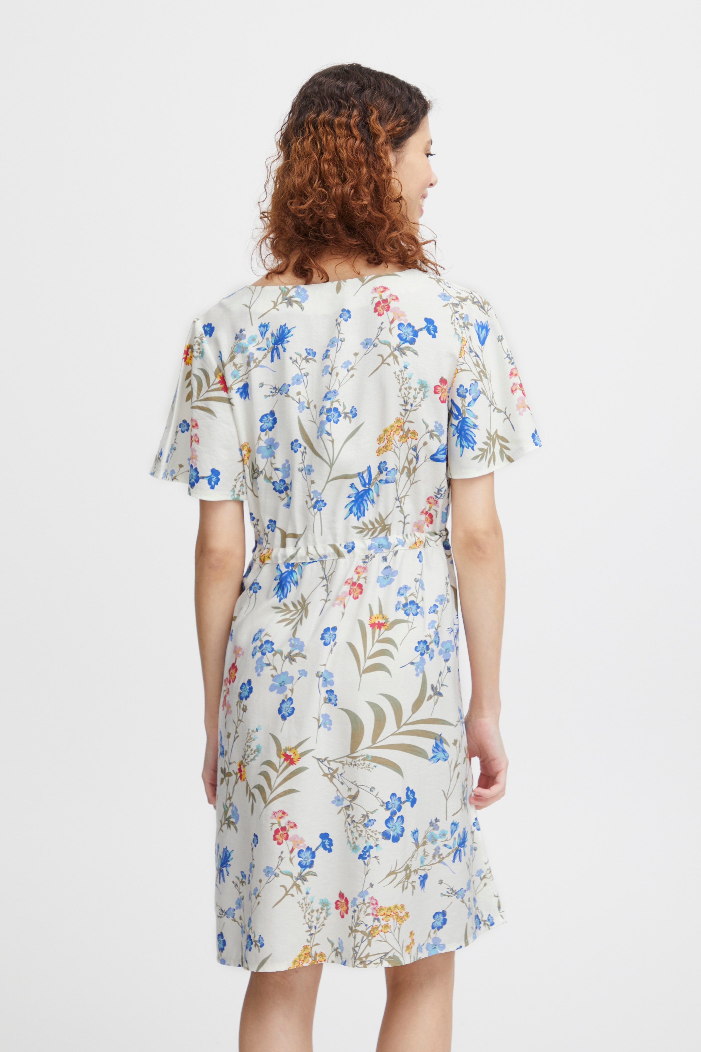 BYIMILDA Jurk LOOKBOOK BACK 20815090-202911